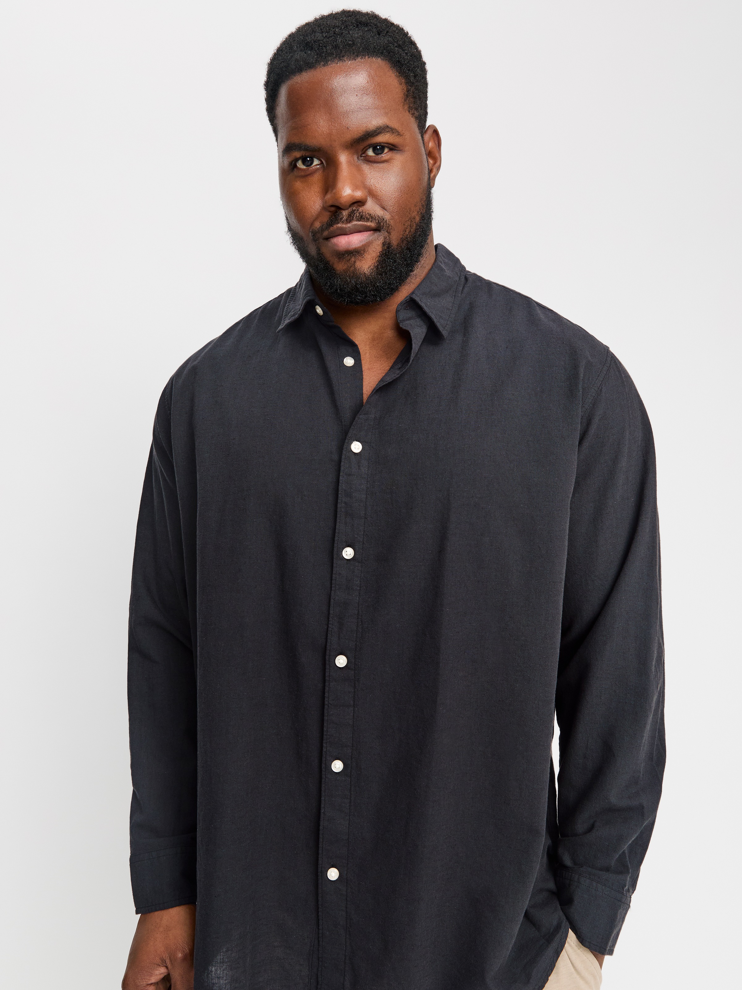 Jack & Jones PlusSize Langarmhemd »JJEBREEZE SHIRT LS SN PLS«, mit Hemdkragen