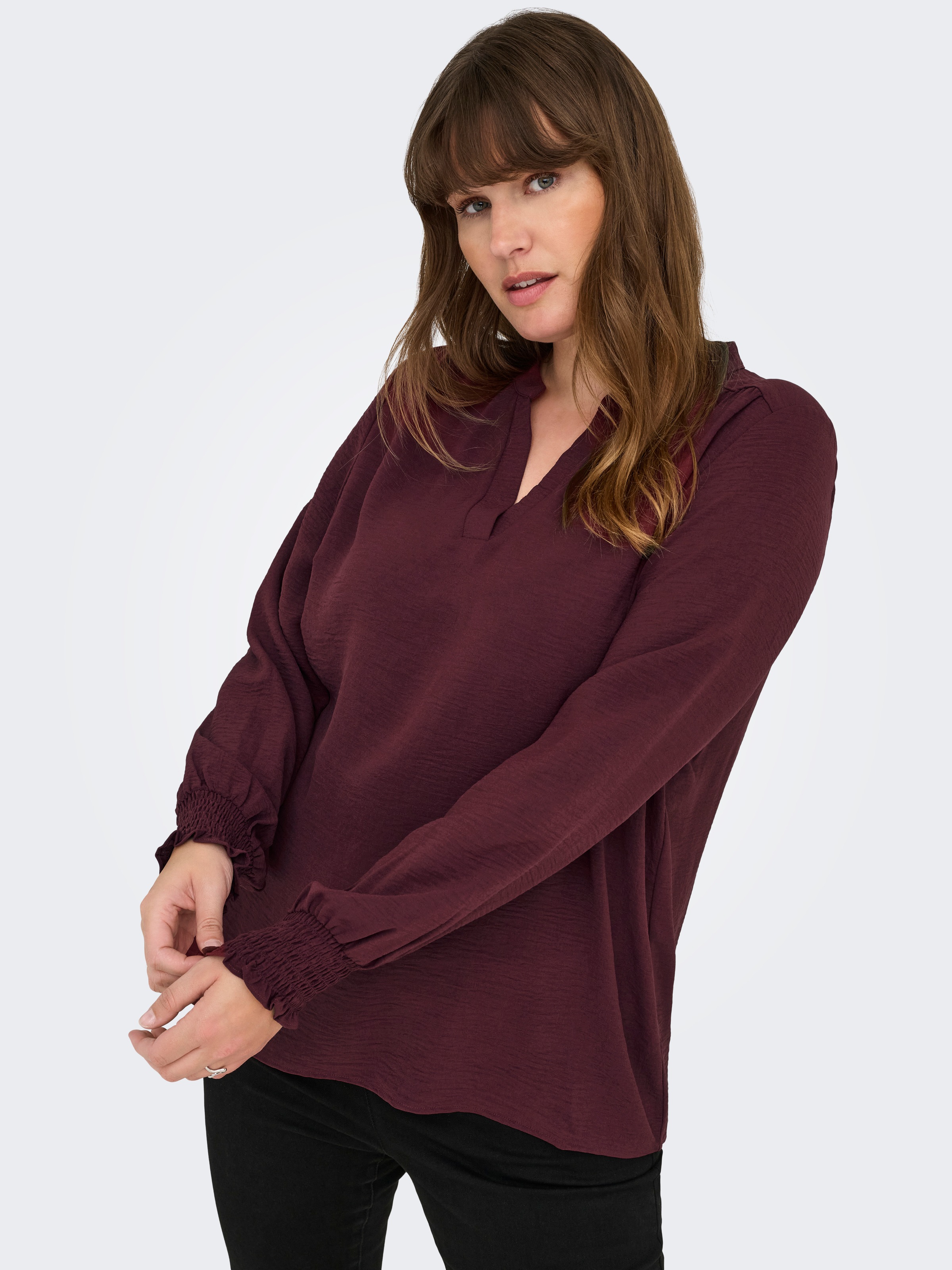 ONLY CARMAKOMA Shirtbluse »CARMETTA LIFE V-NECK TOP WVN NOOS«