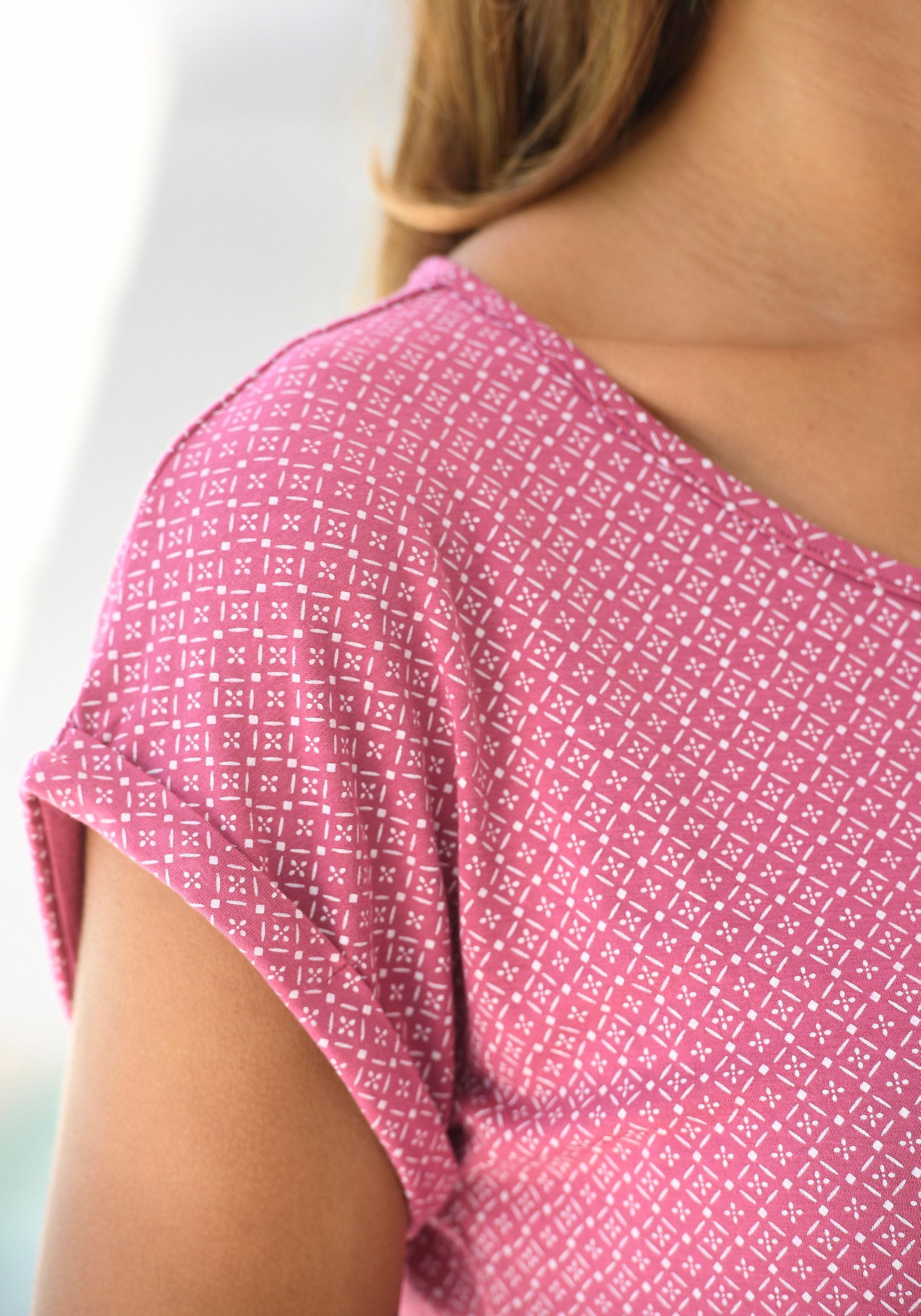 T-Shirt, 2er-Pack), Schweiz online bei modischem im Cut-out Jelmoli-Versand shoppen (Packung, Nacken mit LASCANA