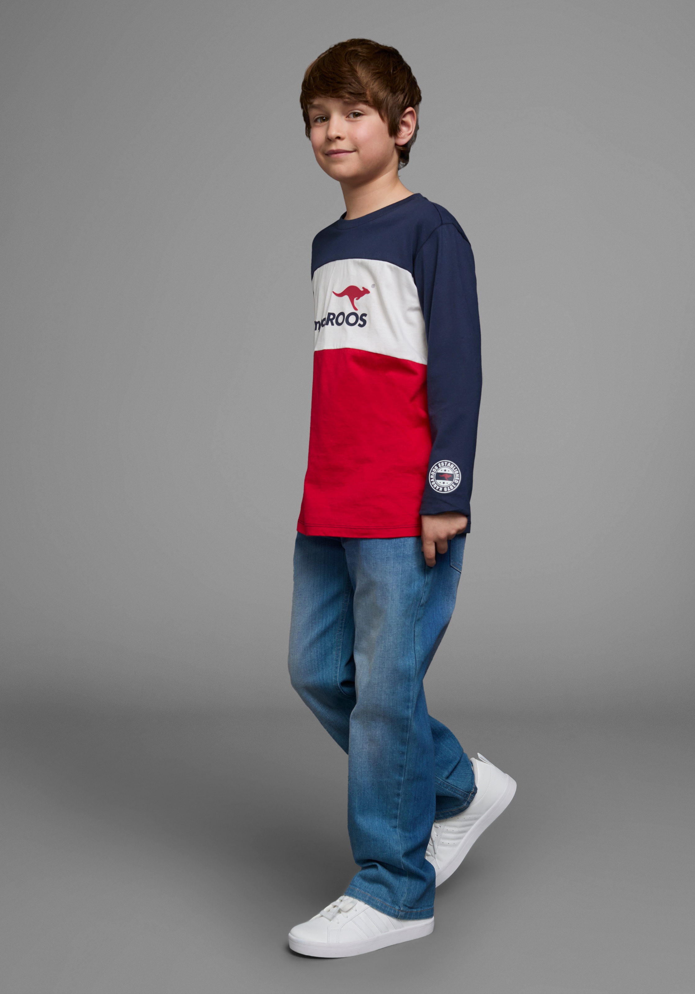 KangaROOS Langarmshirt »Im tollem Colorblocking-Design«, Langarm, Basic-Passform, mit auffälligem Druck