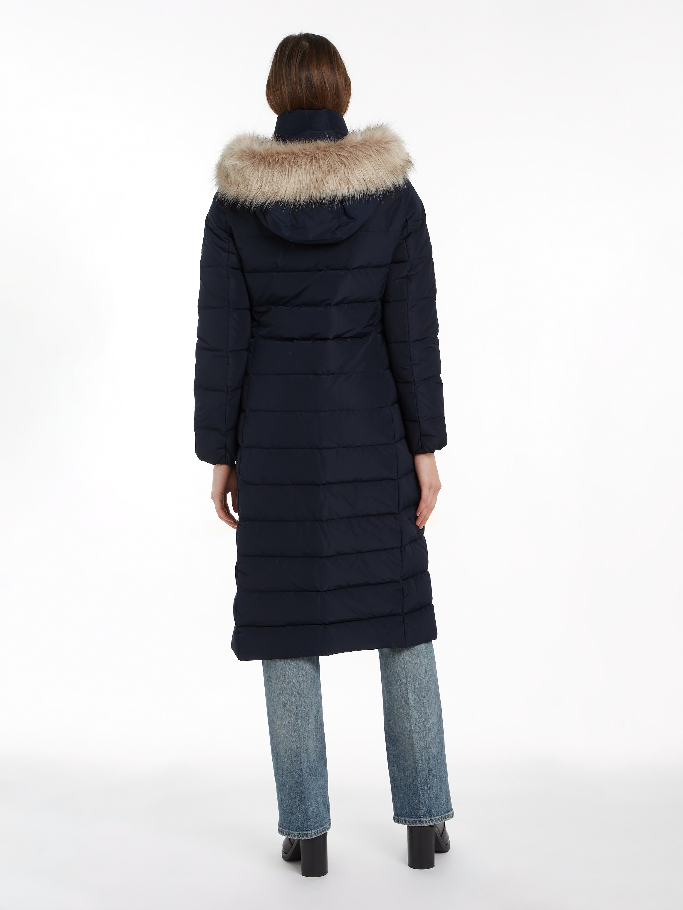 Tommy Hilfiger Steppmantel »HERITAGE DOWN TYRA MAXI WITH FUR«, mit Logopatch