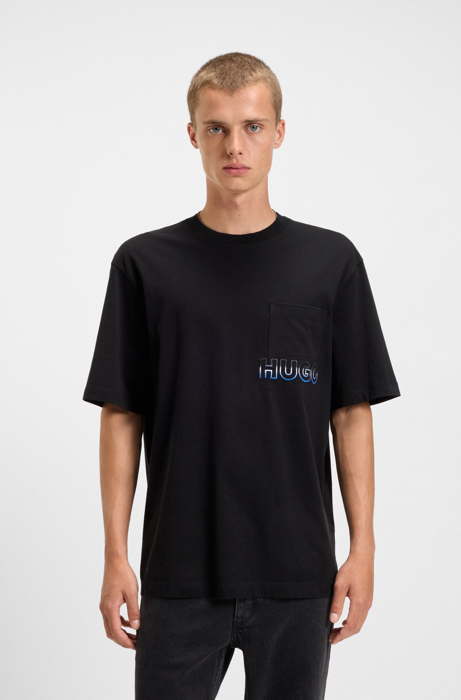 HUGO T-Shirt "Nogoste" Rundhalsausschnitt, regular fit, Brusttasche