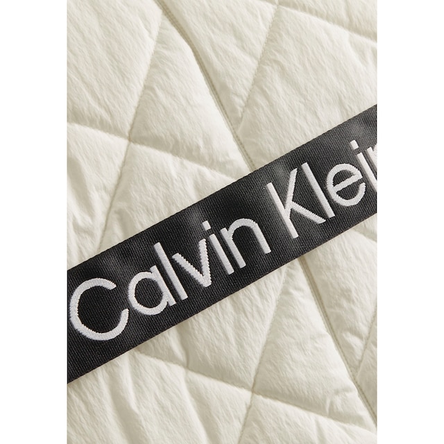 Calvin Klein Jeans Steppmantel »BELTED QUILTED COAT«, (Set, 2 tlg., mit  Bindegürtel), mit hohem Stehkragen online bestellen bei Jelmoli-Versand  Schweiz