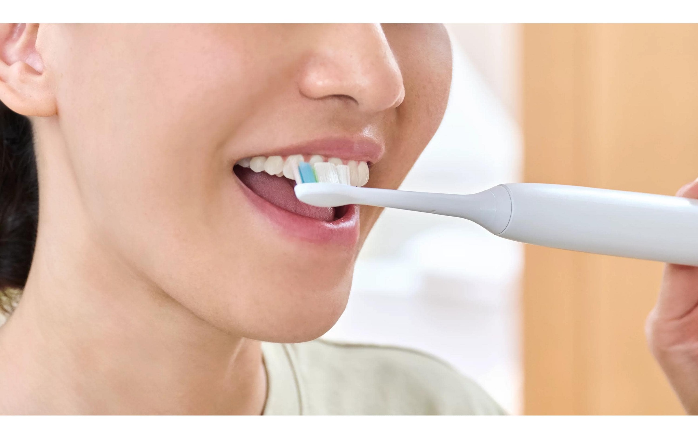 Philips Aufsteckbürste »Philips Zahnbürstenkopf Sonicare Optimal White HX6066/87 6 Stück«, Schallzahnbürste