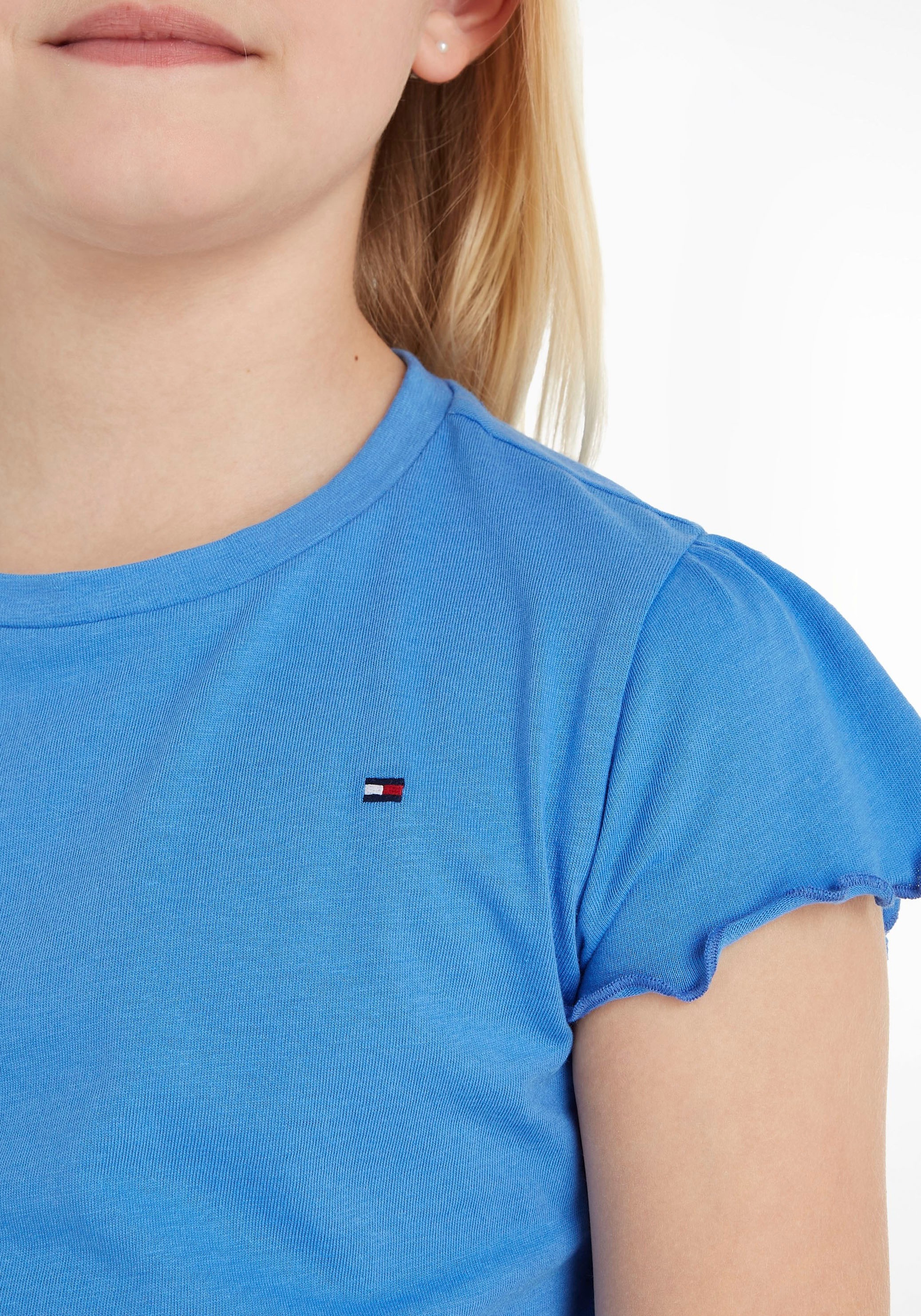 Tommy Hilfiger T-Shirt »ESSENTIAL RUFFLE SLEEVE TOP S/S«, mit Bogenkante, Logostickerei