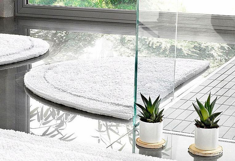 my home Badematte »Kapra, Badvorleger, Badezimmer Teppich«, beidseitig nutzbar-fussbodenheizungsgeeignet-strapazierfähig, mit Bordüre, Badteppich, Badematte