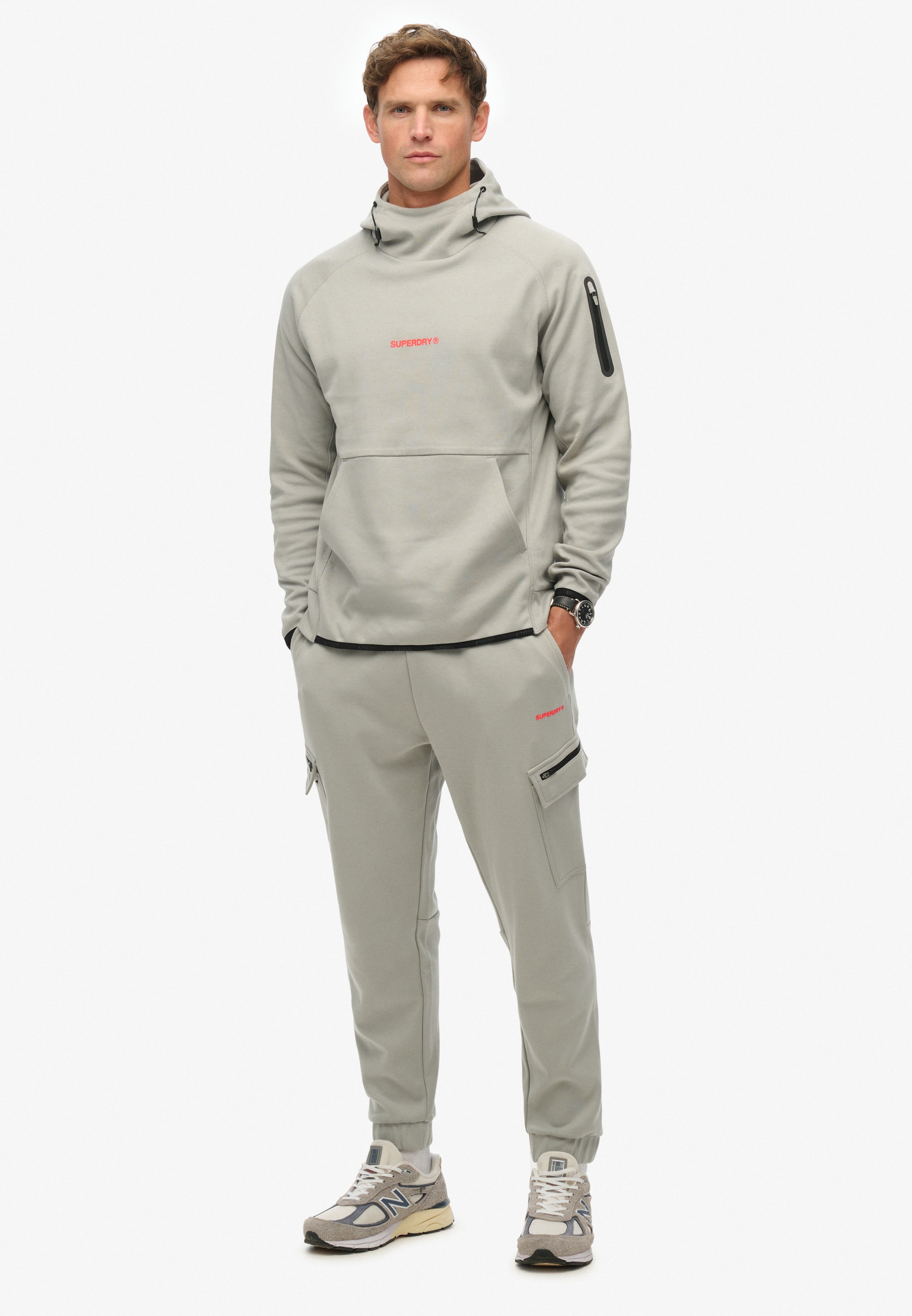 Superdry Kapuzensweatshirt »TECH LOGO HOOD«