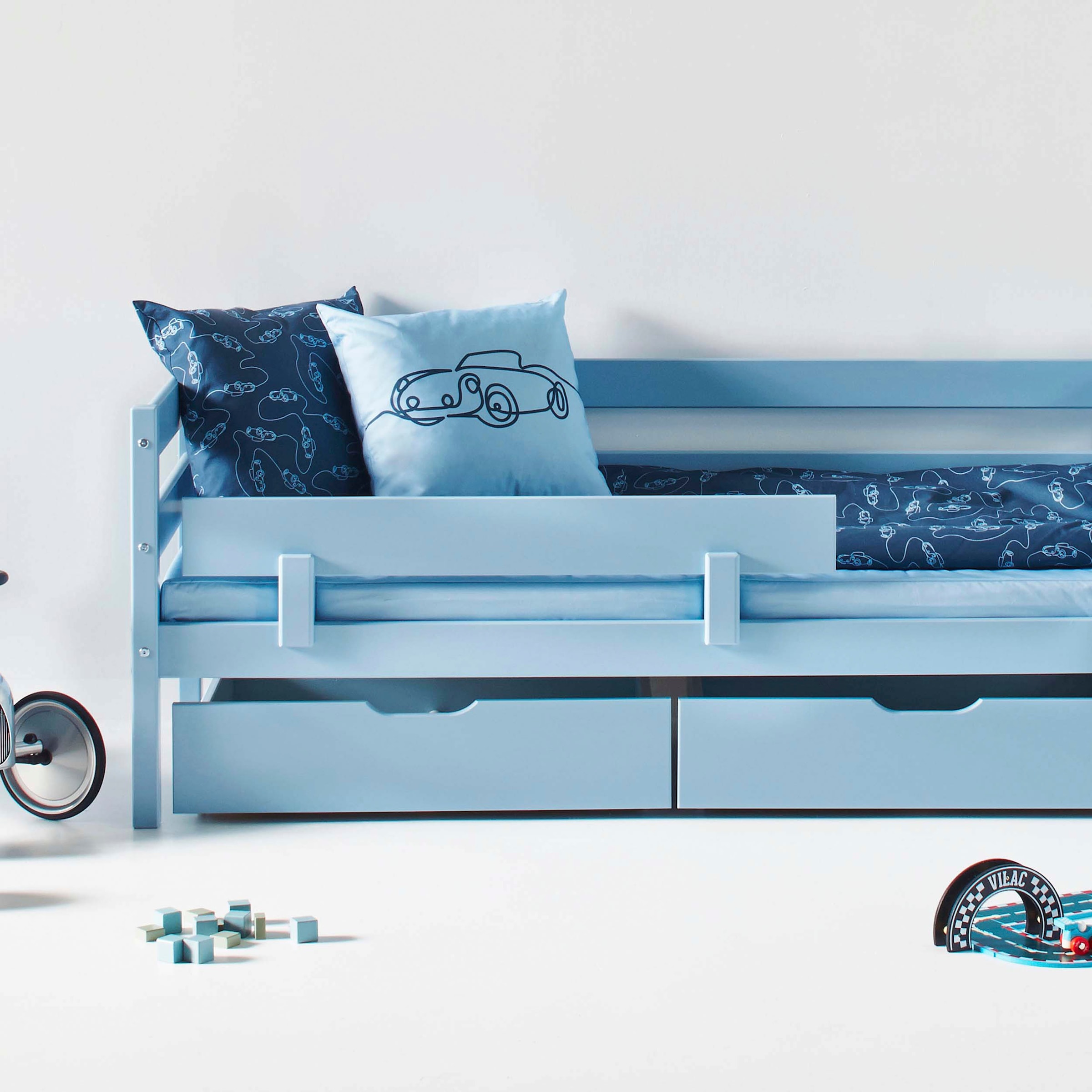 Hoppekids Einzelbett "ECO Comfort Kinderbett, Kiefer Massivholz, Jugendbett inkl. Rollrost" 70x160 cm, wahlweise in verschieden Farben/ Matratze/ Absturzsicherung