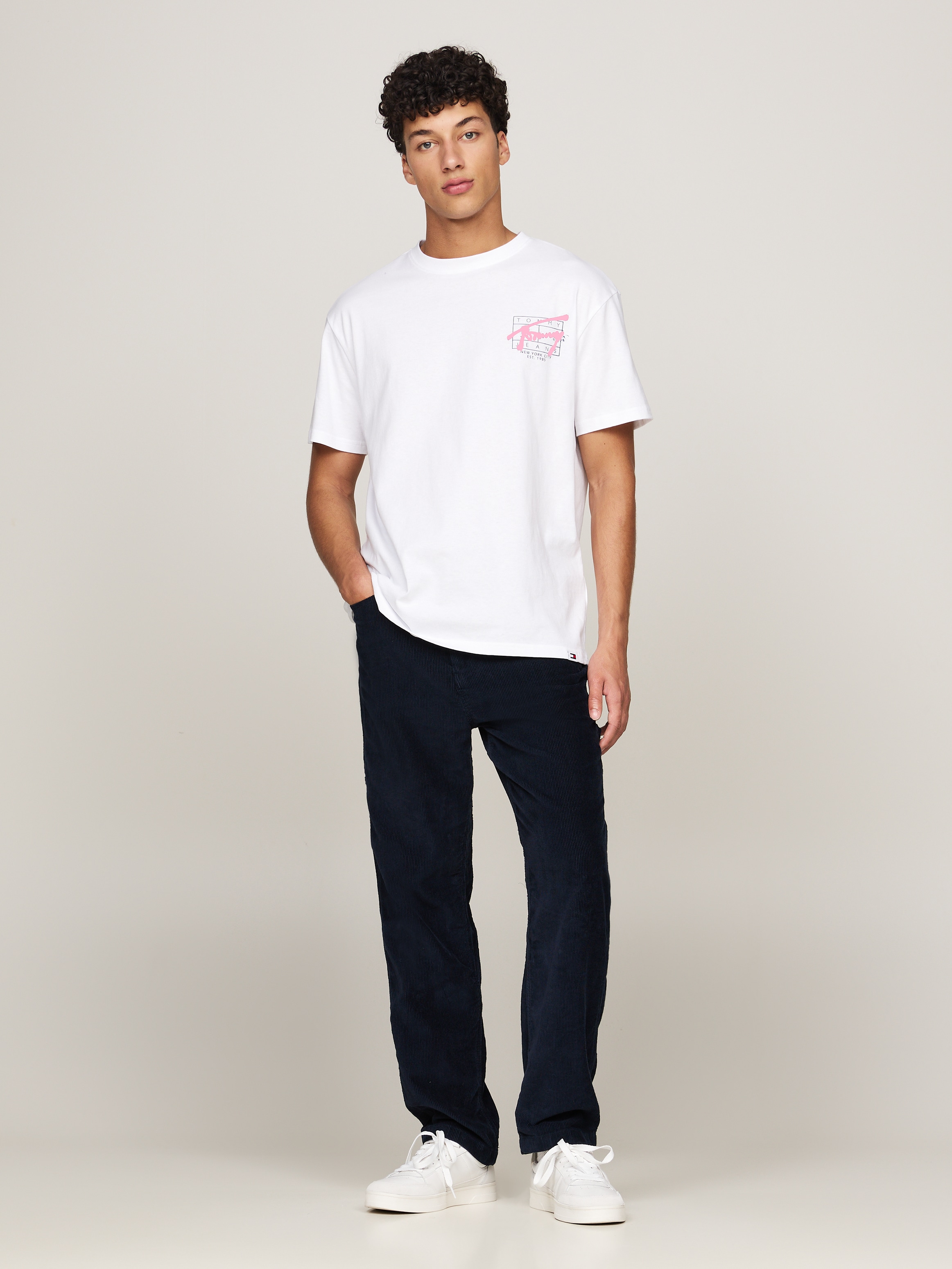 Tommy Jeans Plus T-Shirt »TJM REG SPRAY TEE SS EXT«, Grosse Grössen, mit grossem Rückenprint