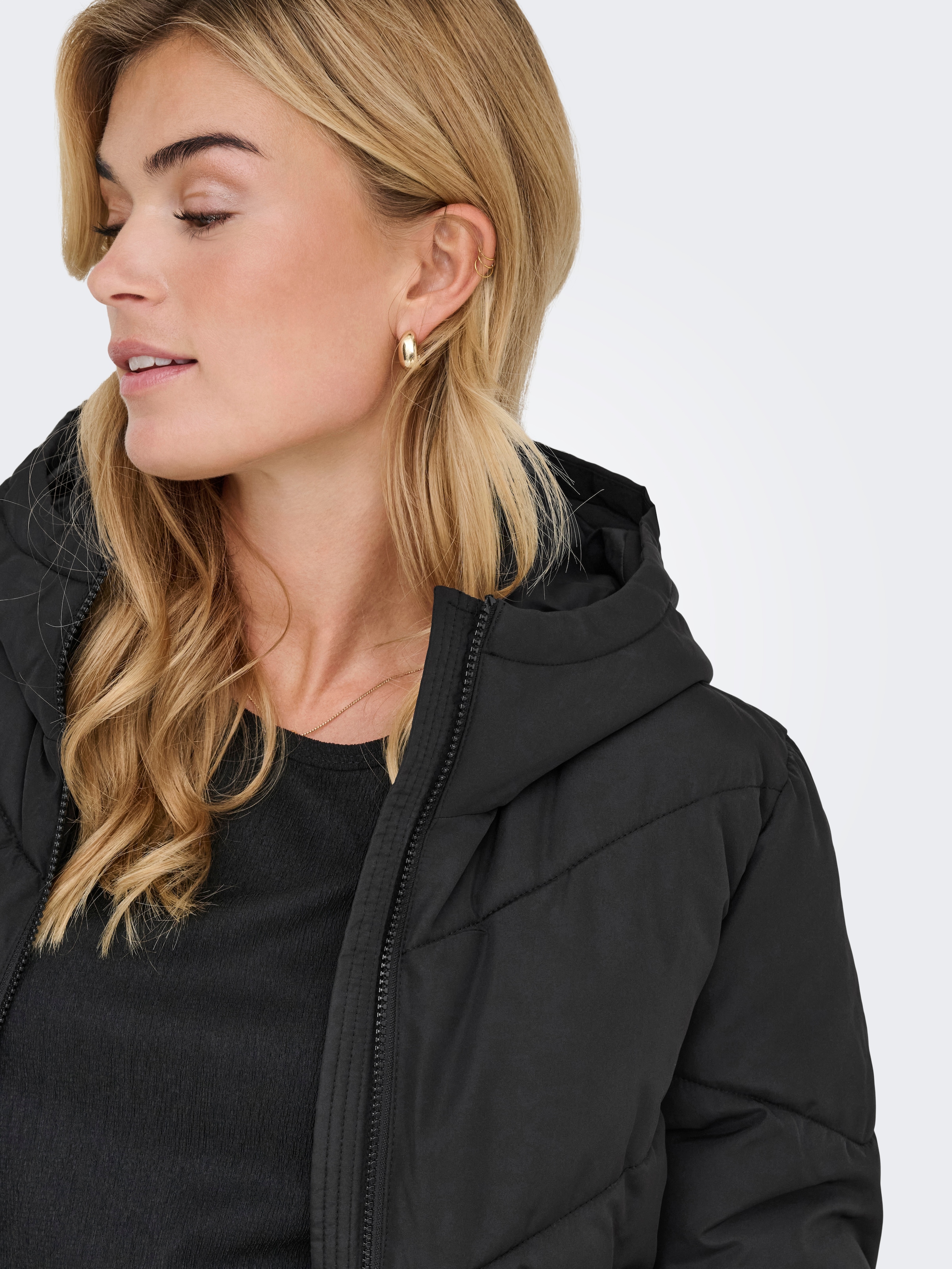 ONLY Steppjacke »ONAGNETE PUFFER HOOD JACKET OTW ZL«, mit Kapuze