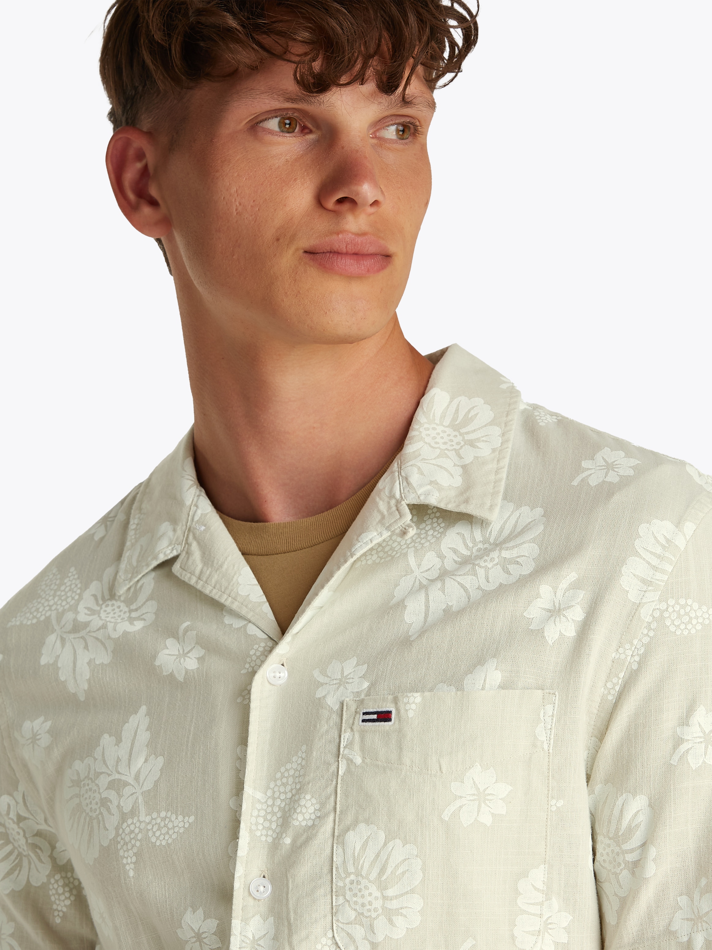 Tommy Jeans Kurzarmhemd »TJM REG SLUB AOP SS SHIRT EXT«