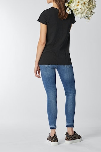 Rich & Royal T-Shirt, in femininer Basic-Form