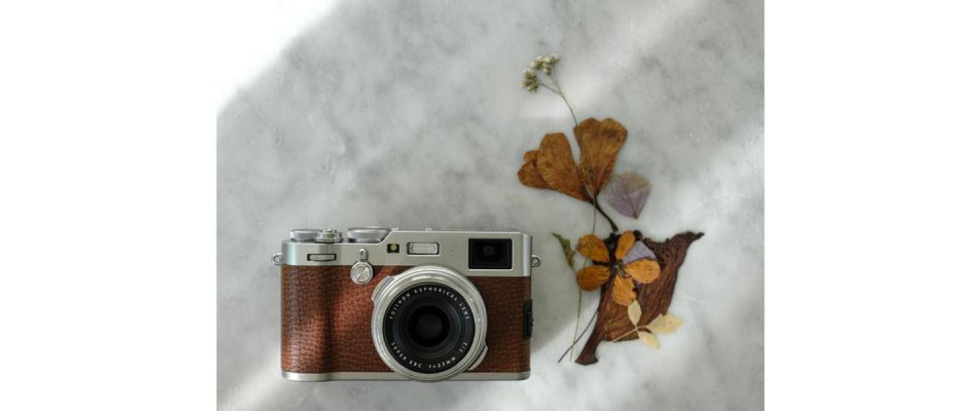 FUJIFILM Kompaktkamera »X100F«
