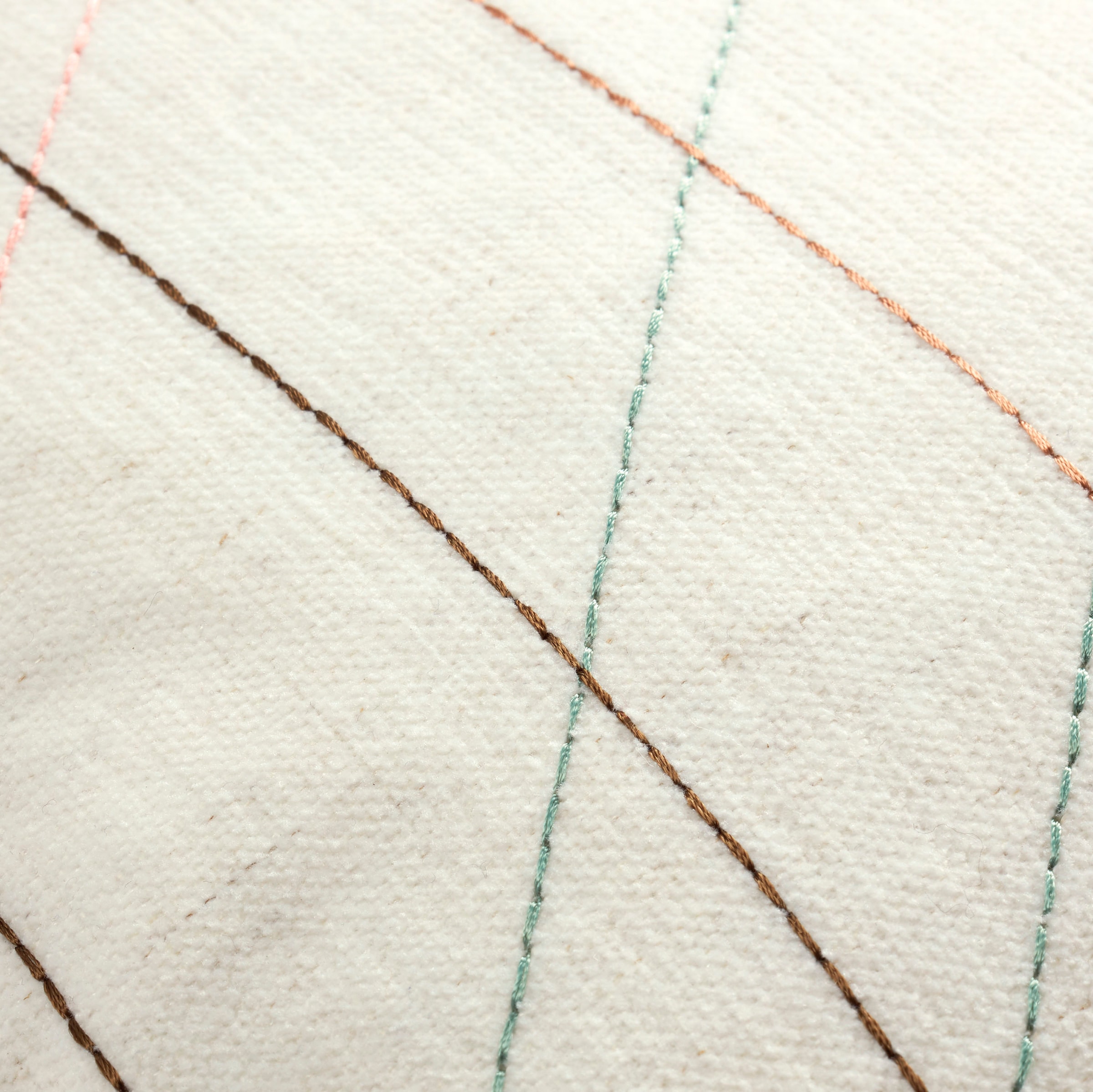 TOM TAILOR HOME Kissenbezüge »Stitched«, (1 St.), mit aufgestickten Effektstreifen
