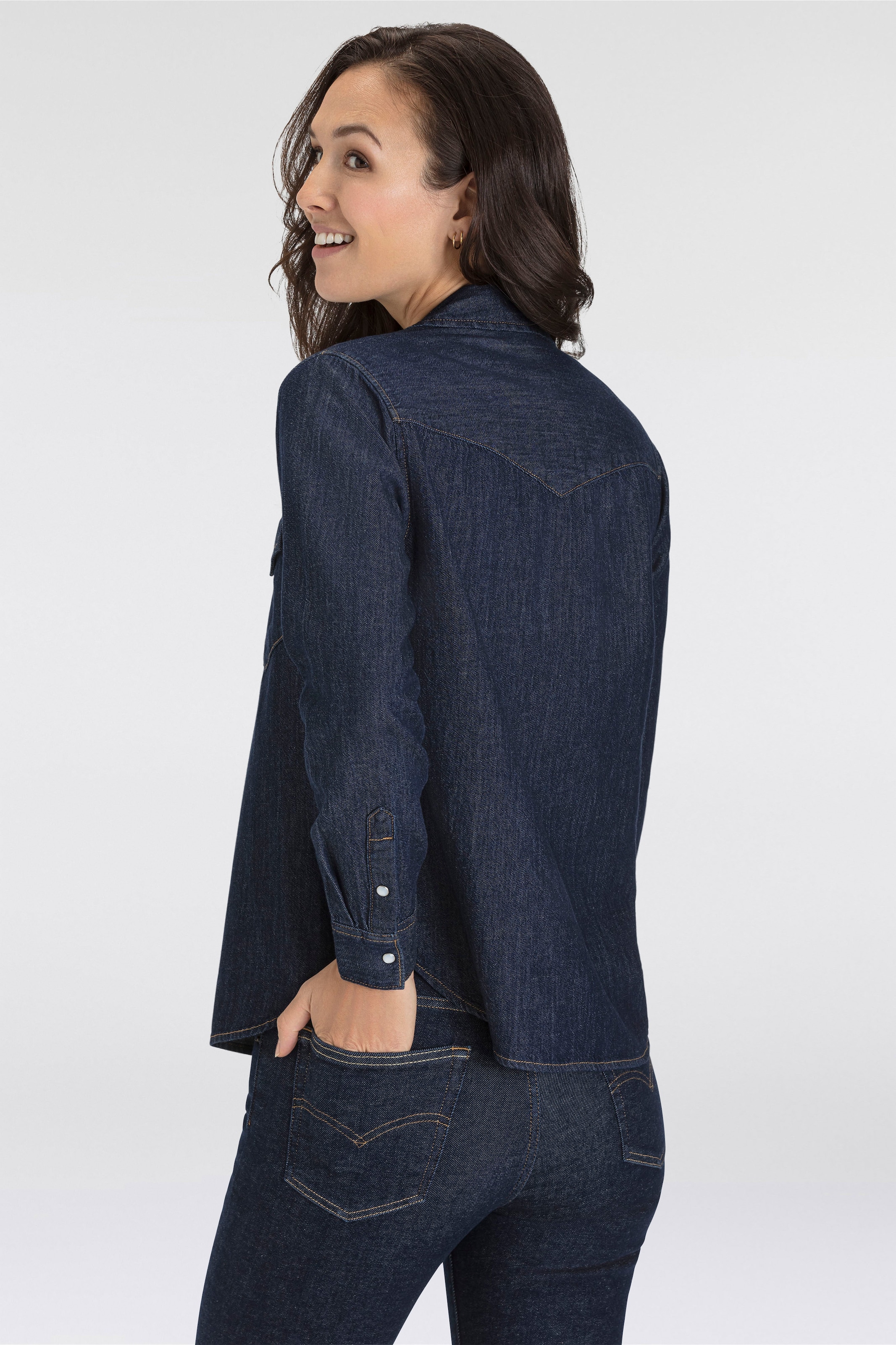 Levi's® Jeansbluse »ESSENTIAL WESTERN«, mit Brusttaschen mit Druckknöpfen