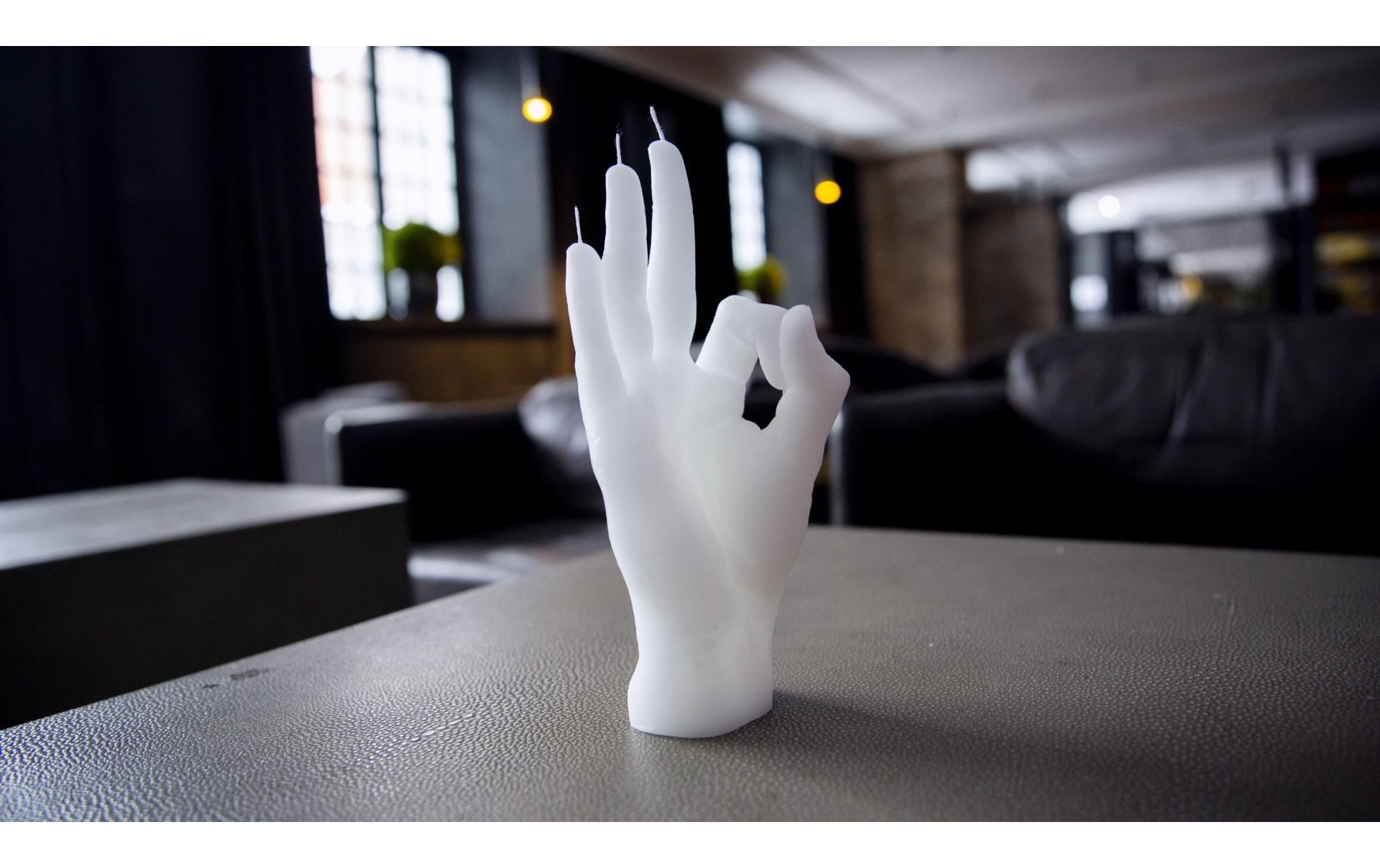 Formkerze »Mandatus Candle Hand OK,«