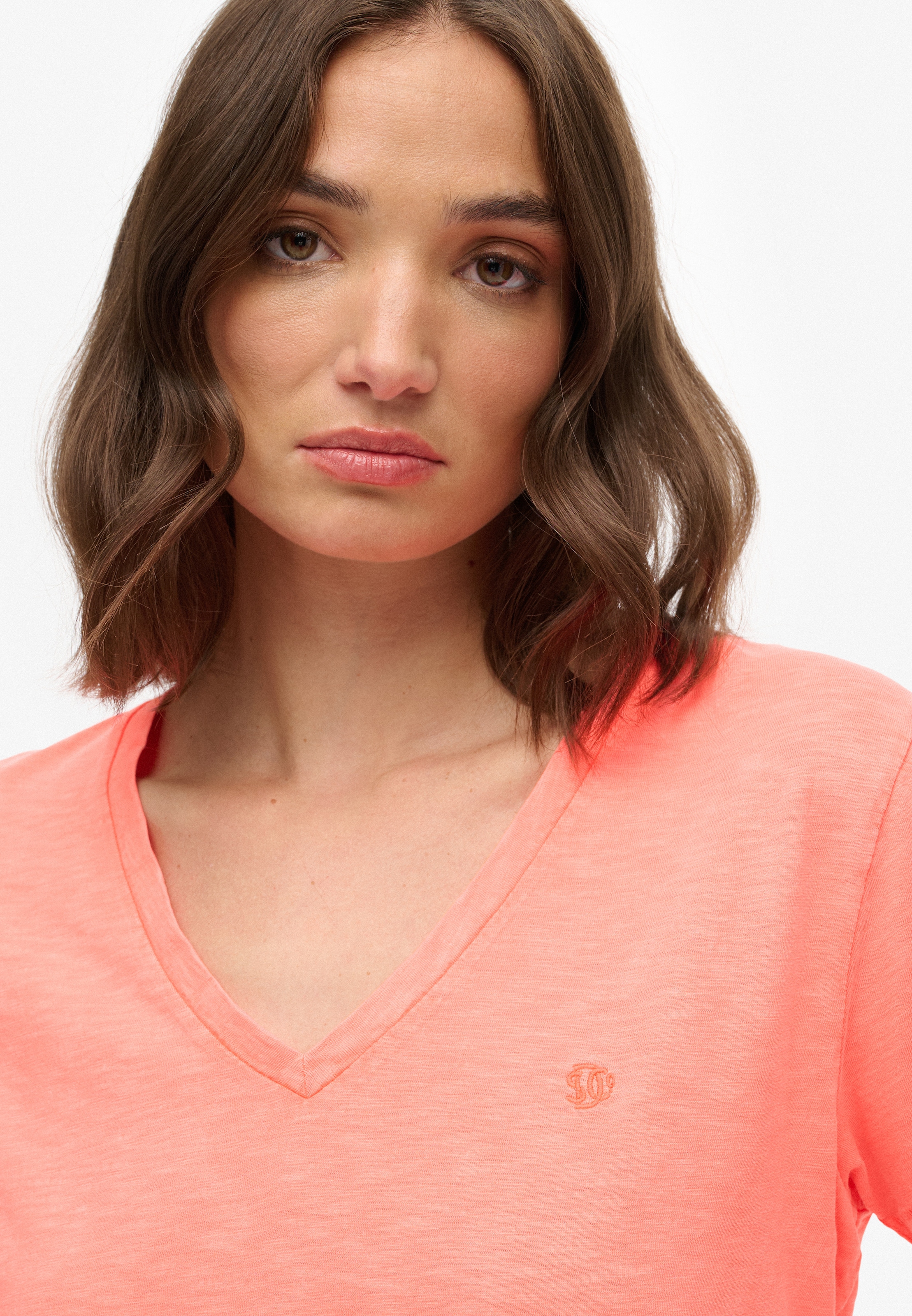 Superdry T-Shirt »STUDIOS SLUB EMB VEE TEE«