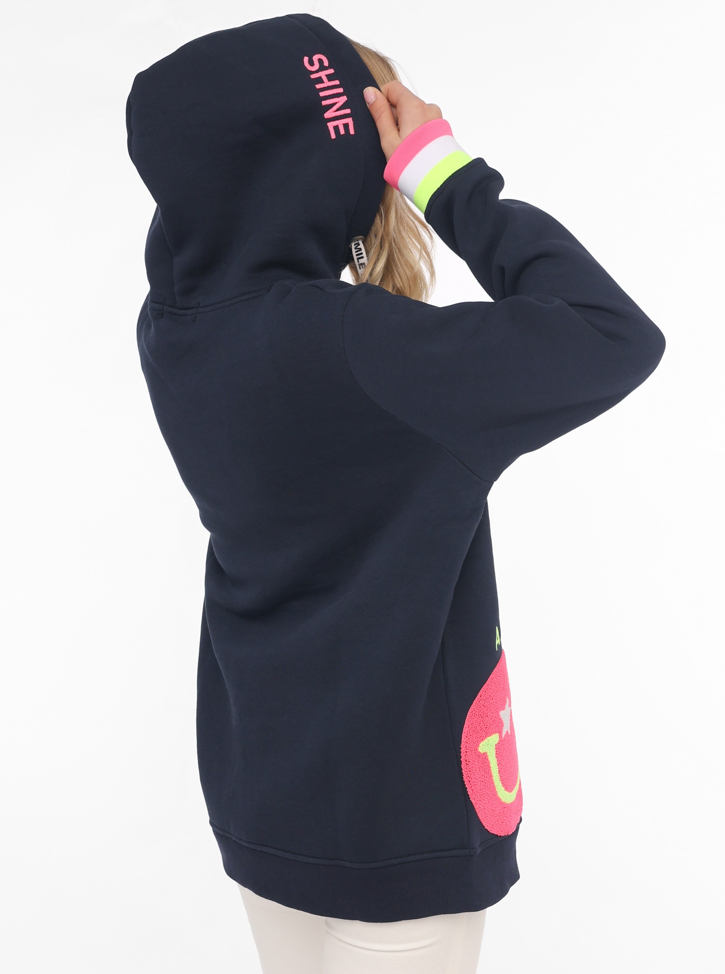 Zwillingsherz Hoodie »Always Happy«, mit Smiley Aufdruck aus Frottee und Neon Details