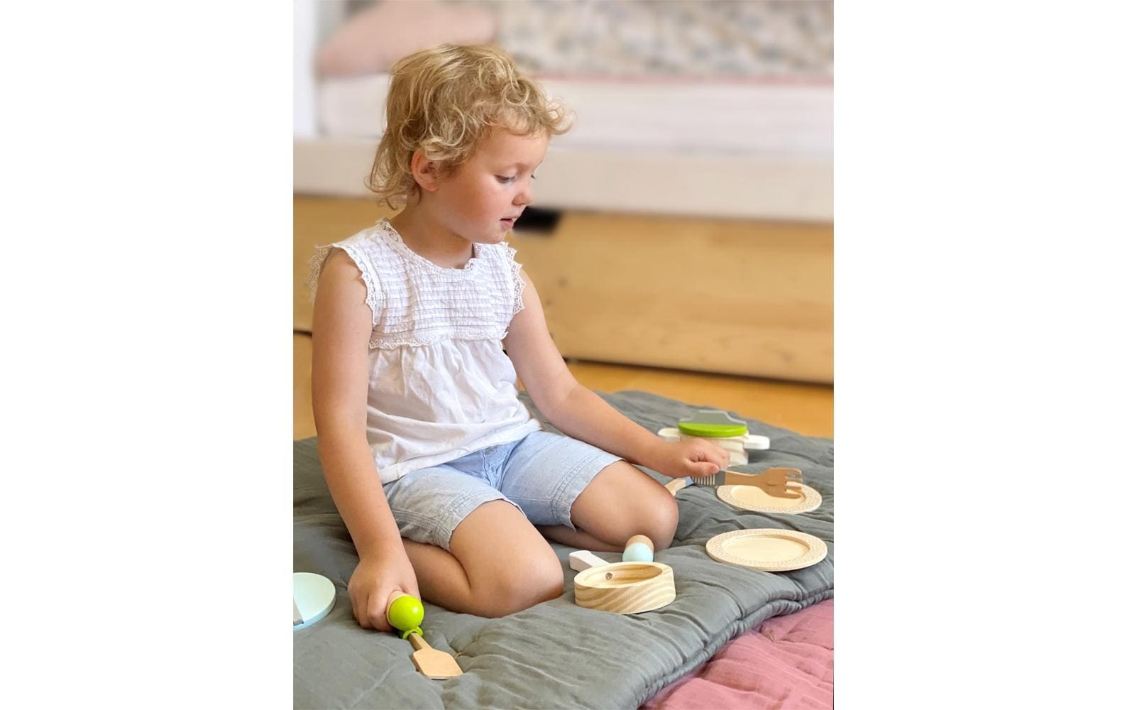 Small Foot Spiel-Kochgeschirr »Kinderküche«, Regt zu fantasievollem Rollenspielen an