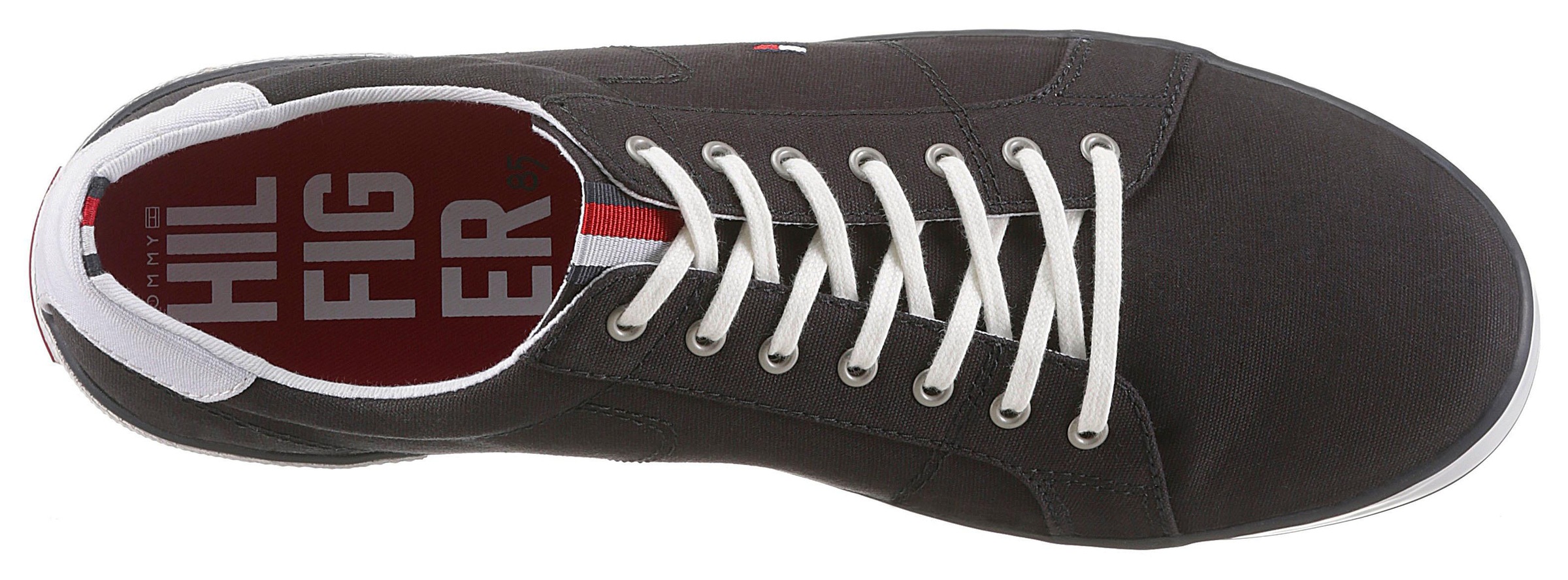 Tommy Hilfiger Sneaker »H2285ARLOW 1D«, Freizeitschuh, Halbschuh, Schnürer mit seitlicher Flaggen-Stickerei