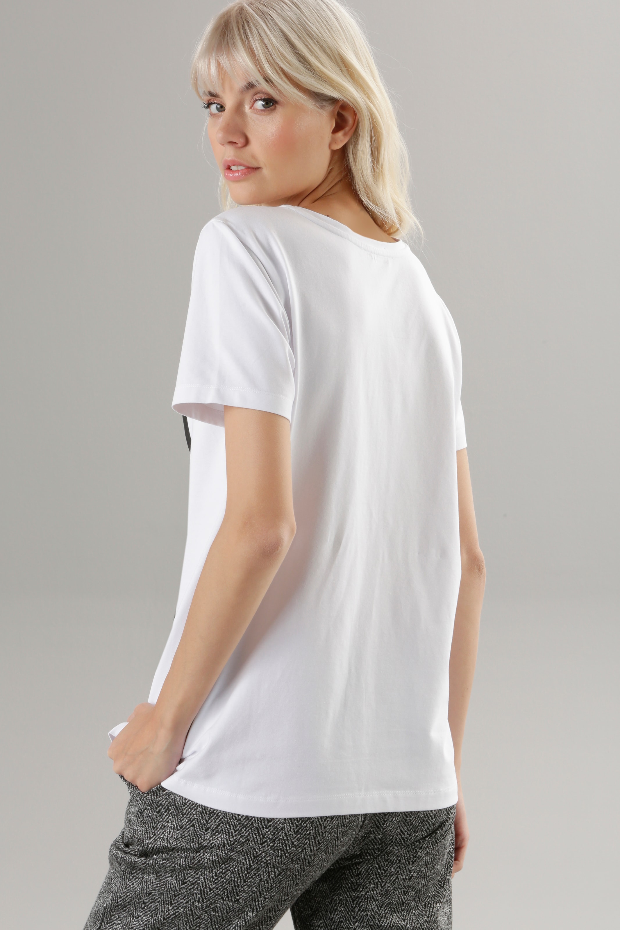 Aniston SELECTED T-Shirt, mit Strasssteinen verziert