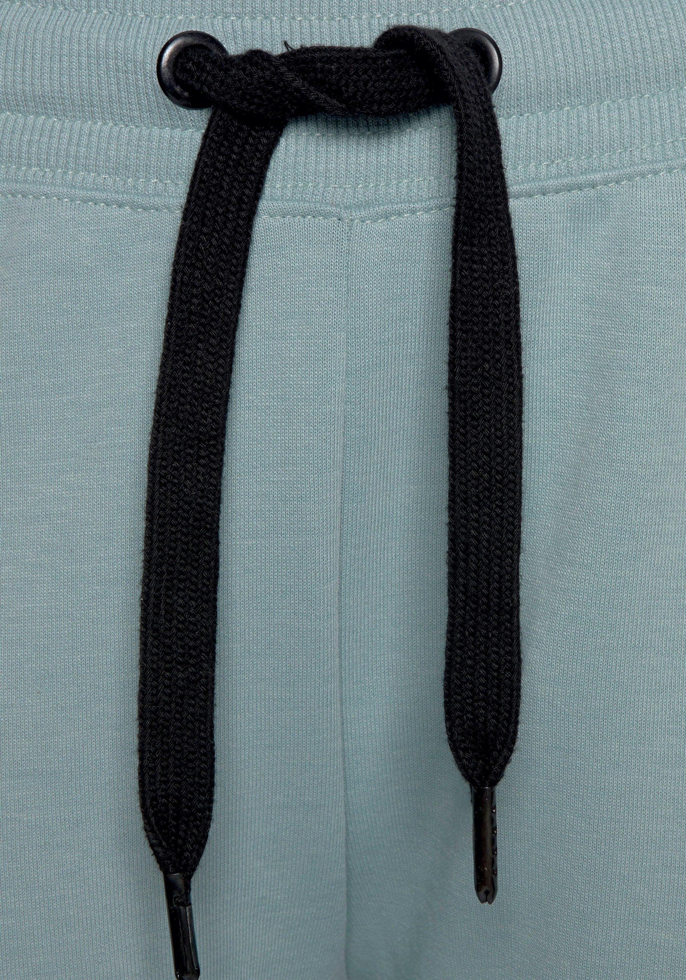 Bench. Loungewear Loungehose, mit Seitenstreifen und geradem Bein, Loungewear