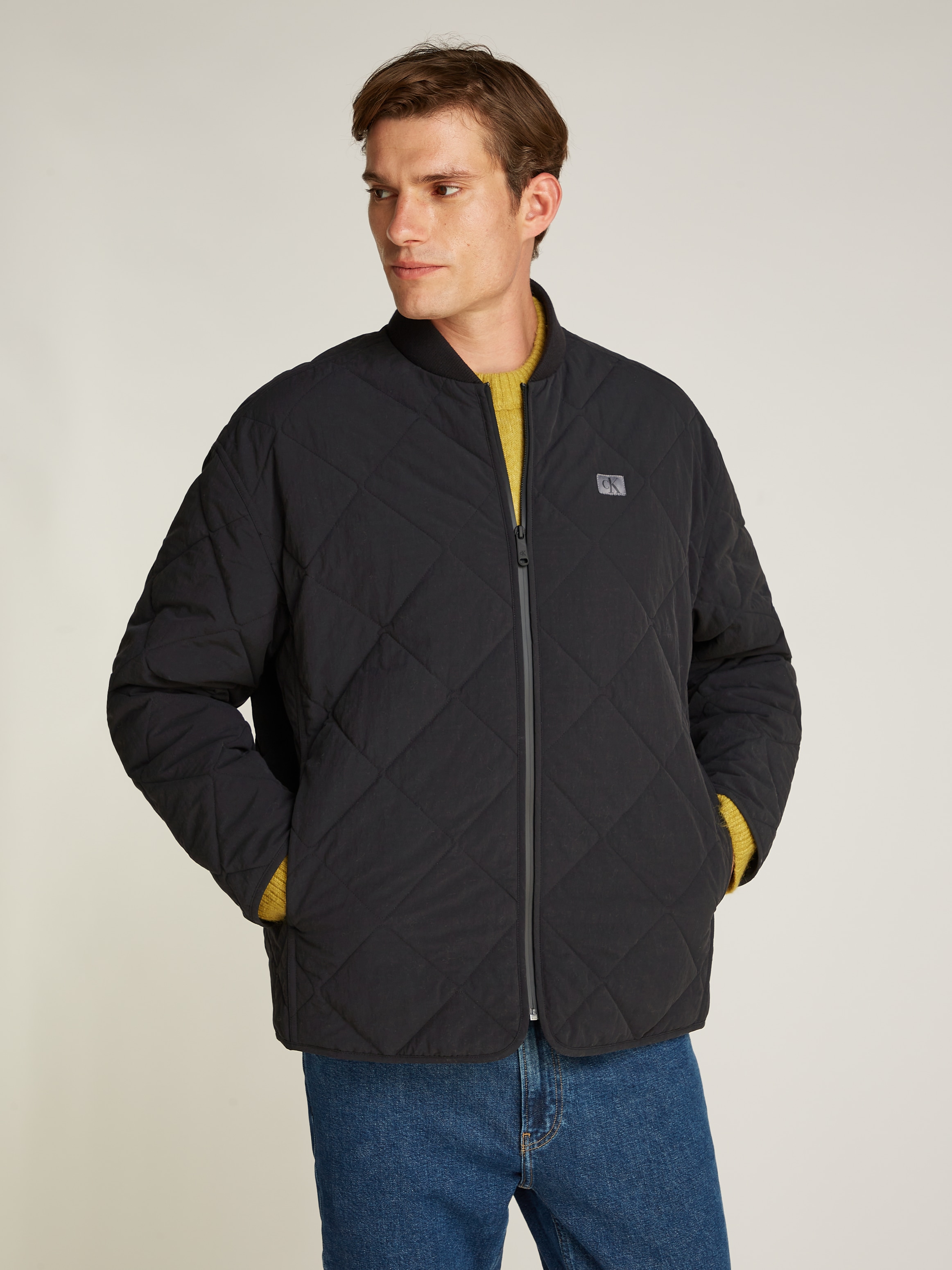 Calvin Klein Jeans Steppjacke »QUILTED JACKET« Logopatch, Stehkragen