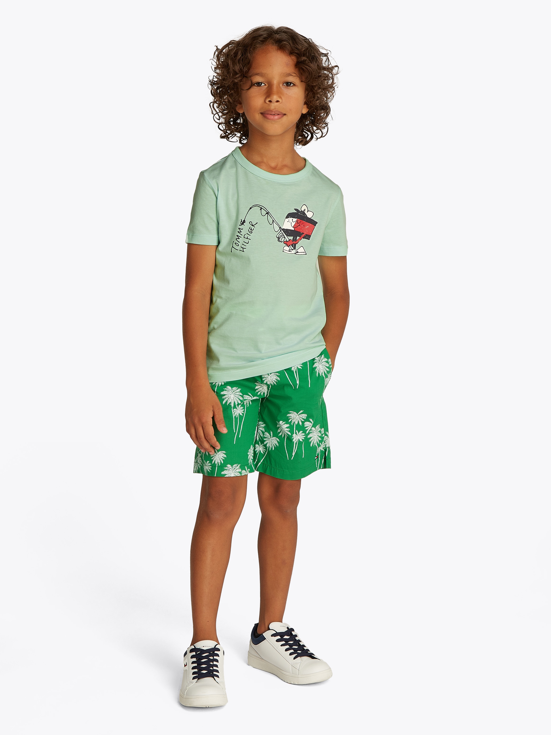 Tommy Hilfiger T-Shirt »FLAG FUN TEE SS«, mit Grafik-Logo