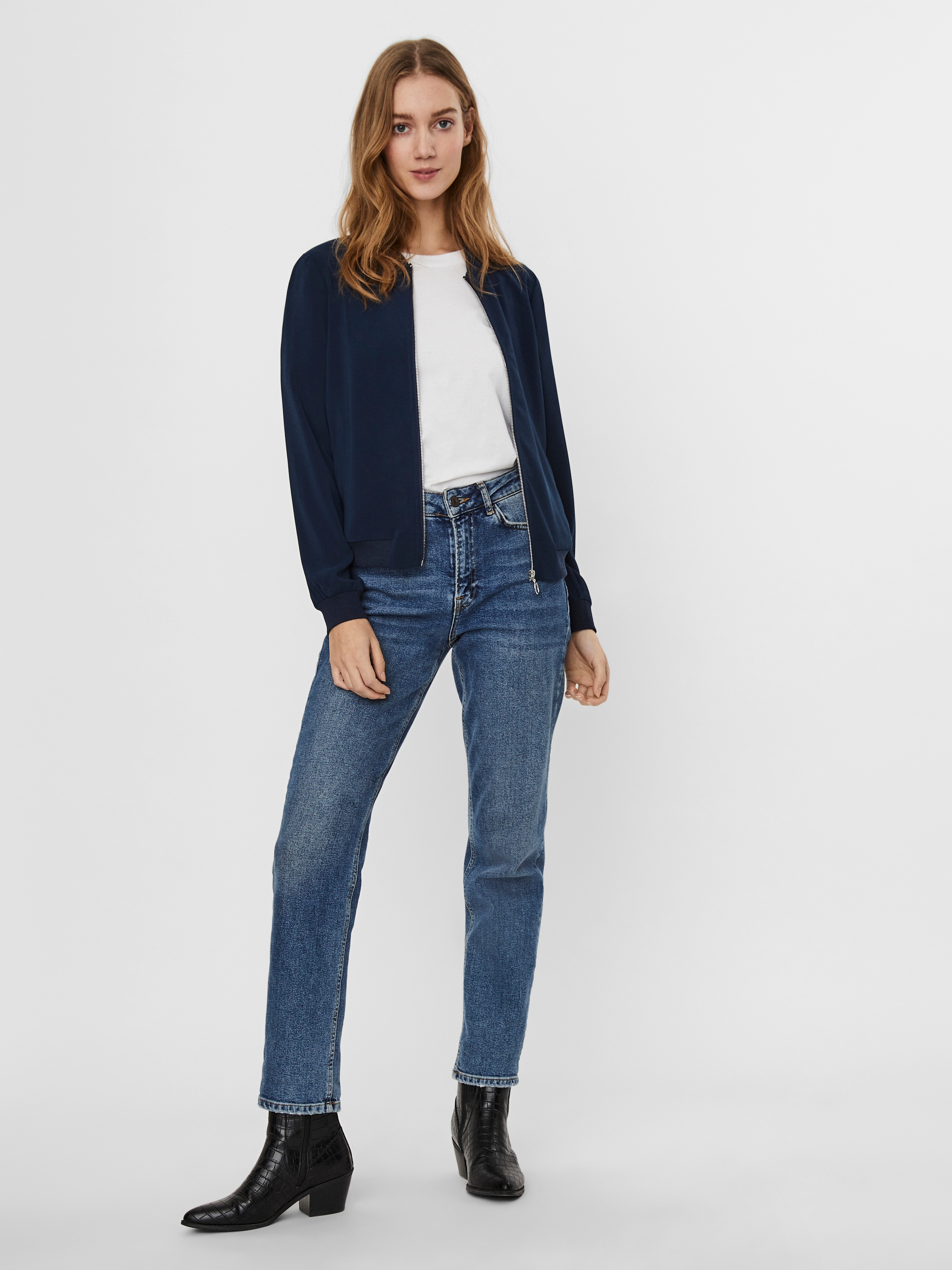 Vero Moda Bomberjacke »VMCOCO L/S BOMBER«, in modisch kurzer Form
