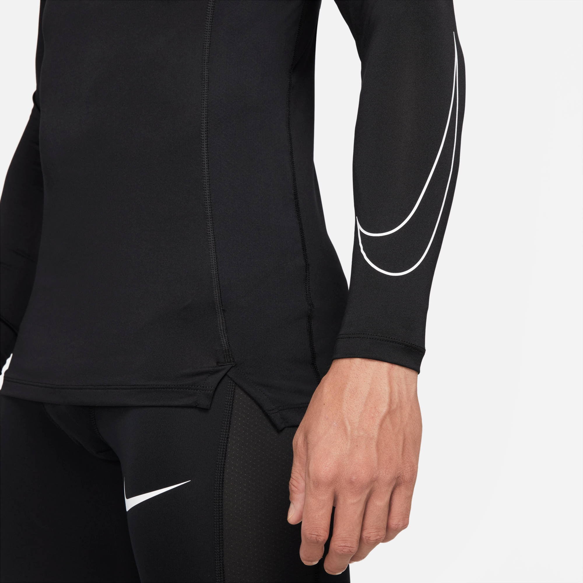 Nike Langarmshirt »PRO DRI-FIT TIGHT FIT LONG-SLEEVE«