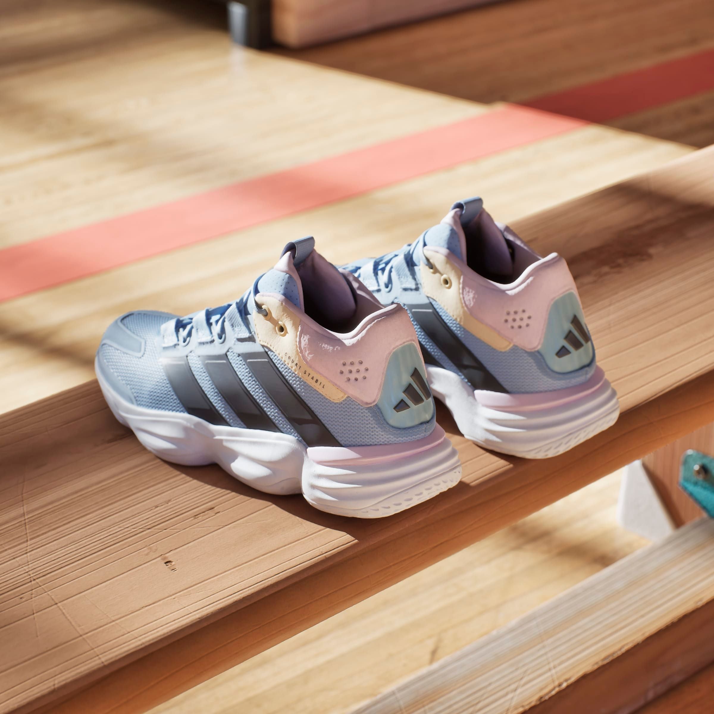 adidas Performance Handballschuh »COURT STABIL HALLENSCHUH«, besonders geeignet für Handball und Volleyball