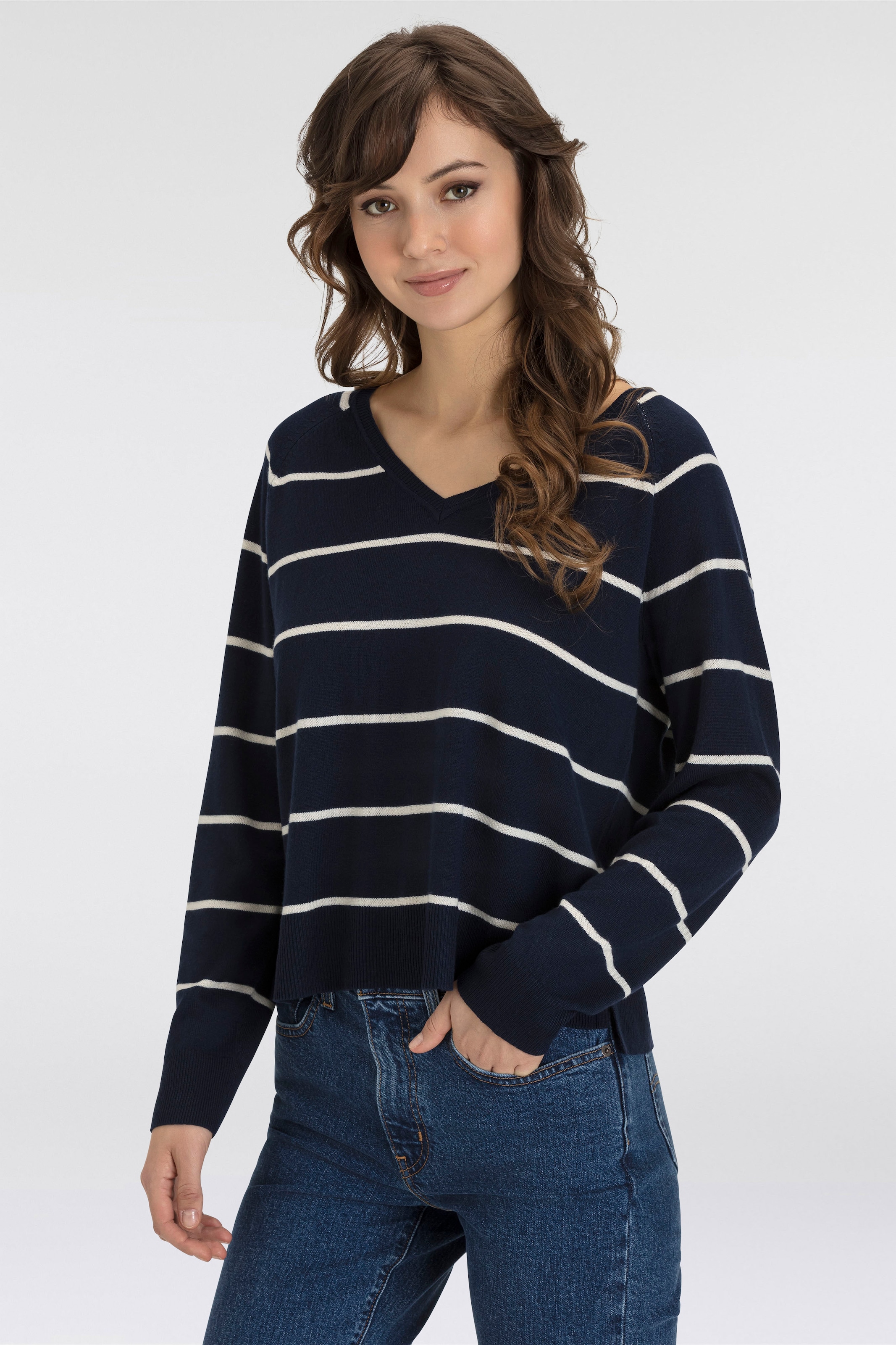 Levi's® Longpullover »PETAL VNECK SWEATER«, mit Rippbündchen