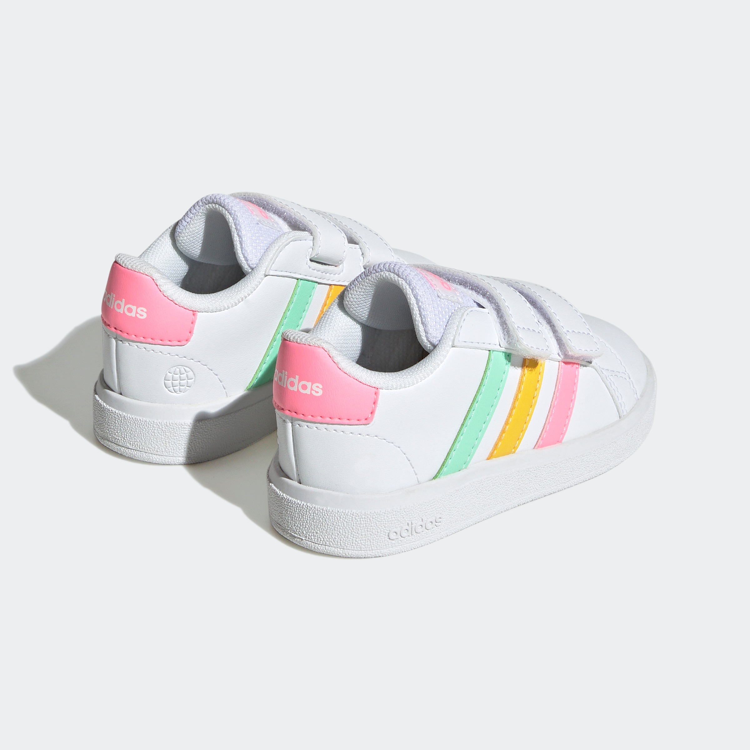 adidas Sportswear Sneaker »GRAND COURT LIFESTYLE HOOK AND LOOP«, für Kinder, Design auf den Spuren des adidas Superstar