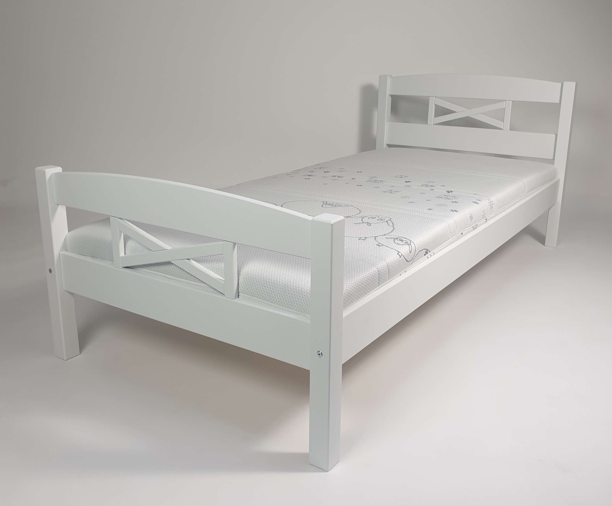 Home affaire Bett »Wilma, Kieferbett n 2 Grössen, Top Qualität, 90x200cm und 180x200 cm«, (FSC® zertifiziertes Massivholz), Landhausstil im Skandi-Design in massiver Qualität