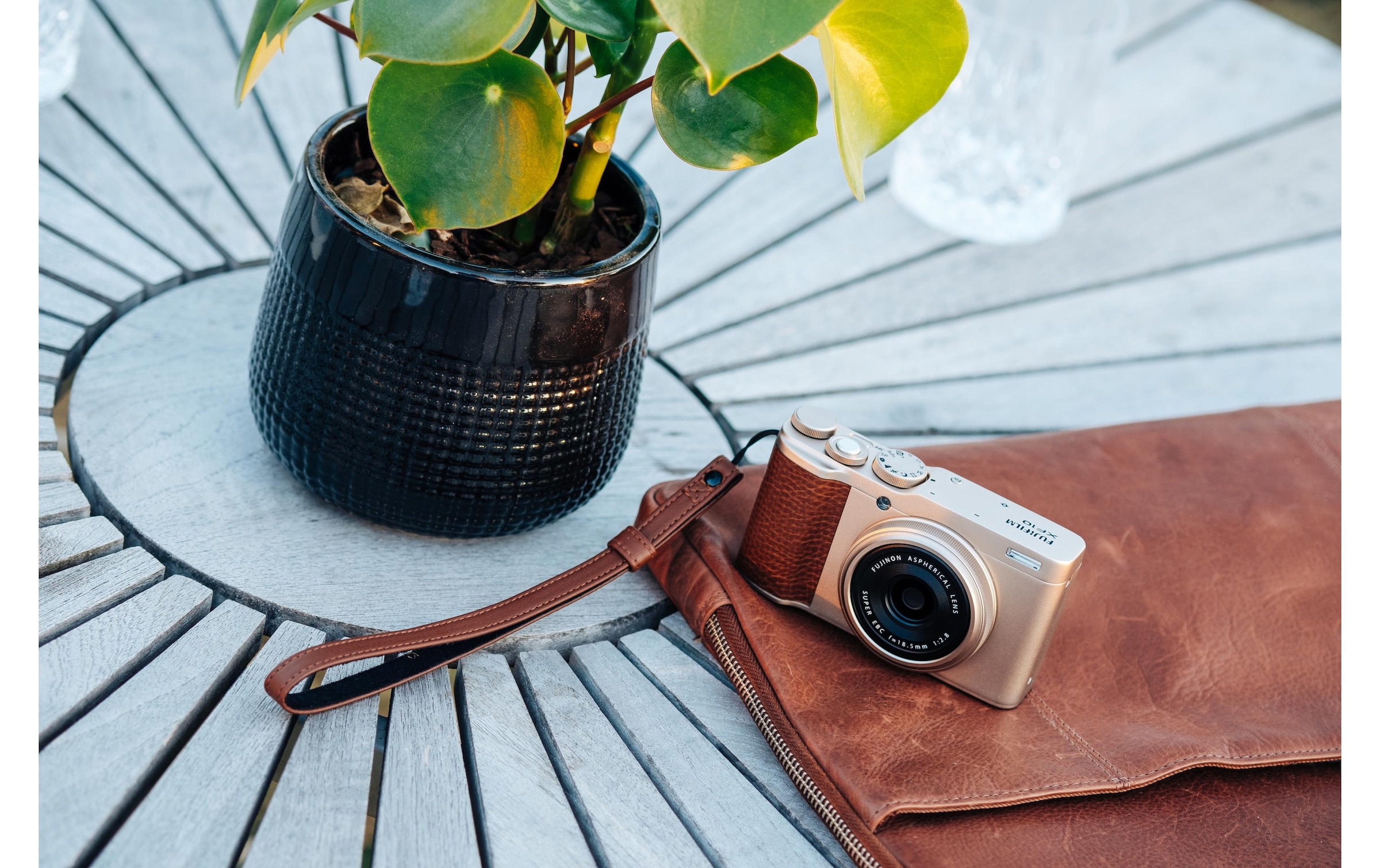 FUJIFILM Kompaktkamera »Fotokamera XF10«