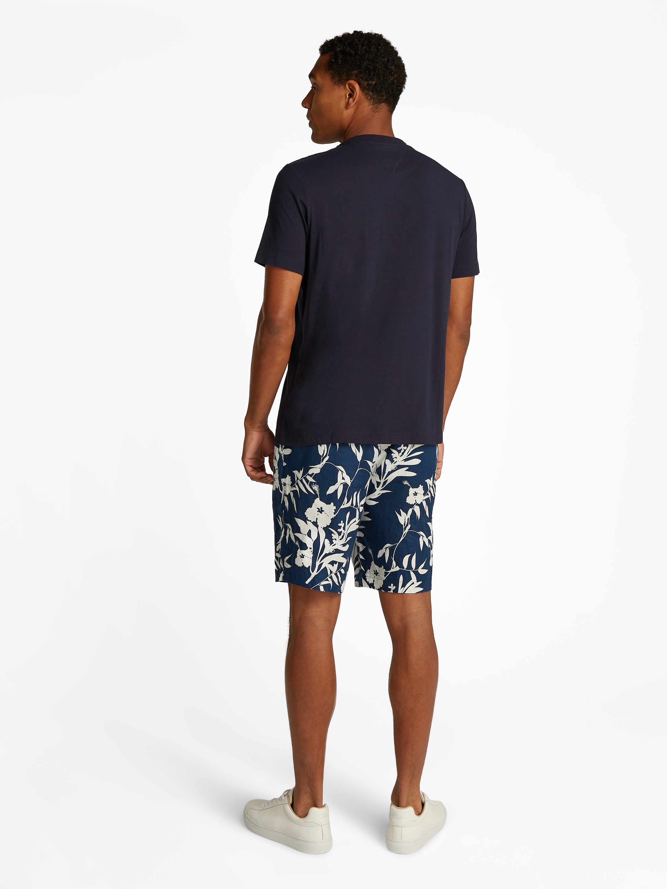 Tommy Hilfiger T-Shirt »HILFIGER CENTER STACK TEE«, mit grossem Schriftprint