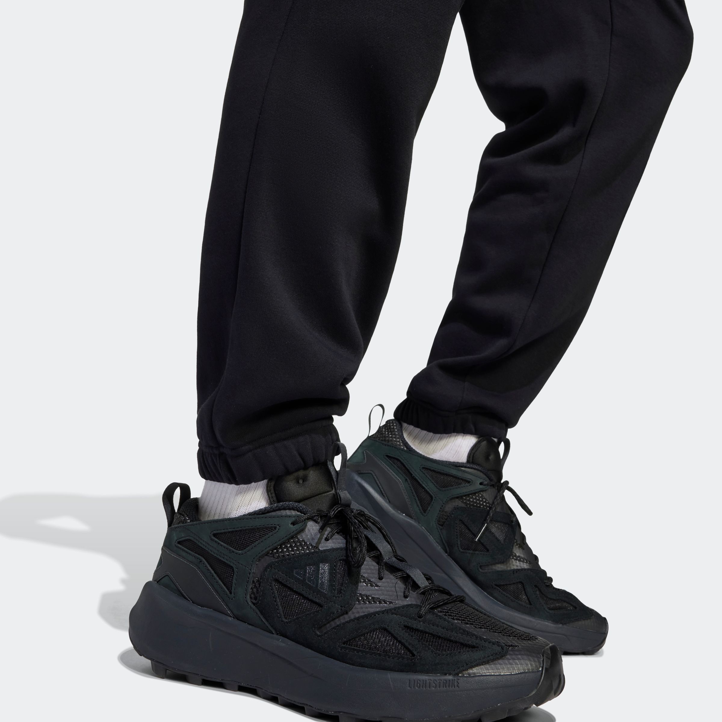 adidas Sportswear Sporthose »M CE C PNT GD«, (1 tlg.)