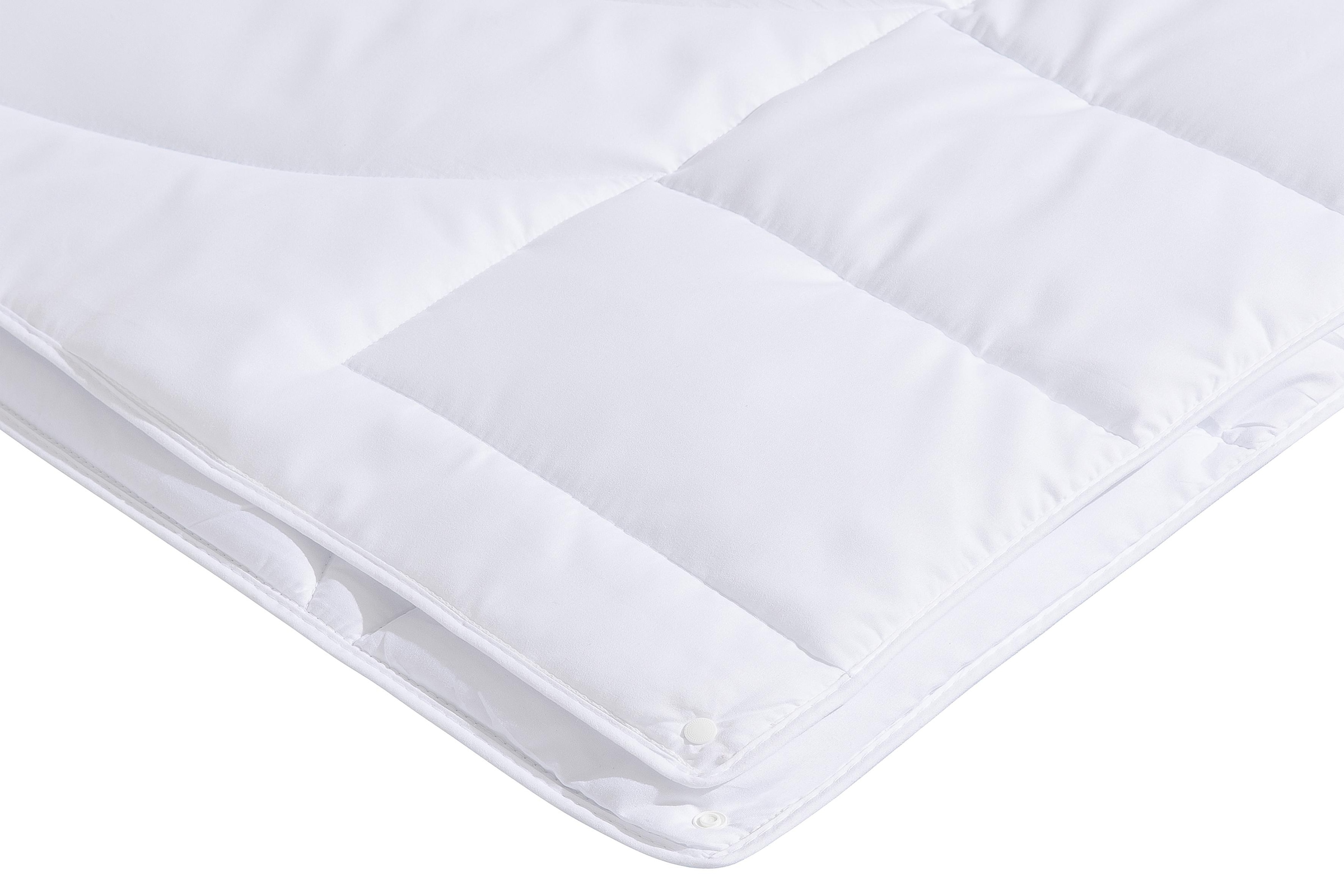 Beco Microfaserbettdecke »Medibett, Bettdecken für Sommer und Winter, zwei Bezugsvarianten«, 4-Jahreszeiten, Füllung 100% Polyester, Bezug 100% Baumwolle, (1 St.), Bettdecke 135x200 cm, allergiker geeignet (Hausstauballergiker)