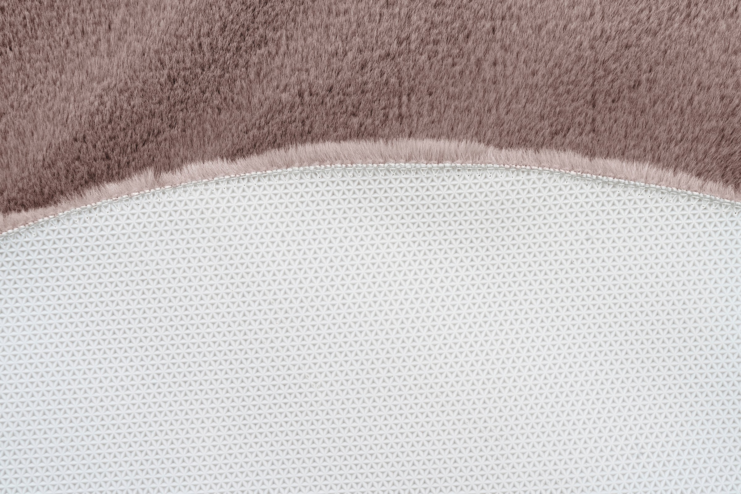 Kayoom Badematte »Rabbit Light«, rutschhemmend beschichtet, fussbodenheizungsgeeignet, weiche Kaninchenfell Haptik, Badezimmer, Kinderzimmer, Schlafzimmer