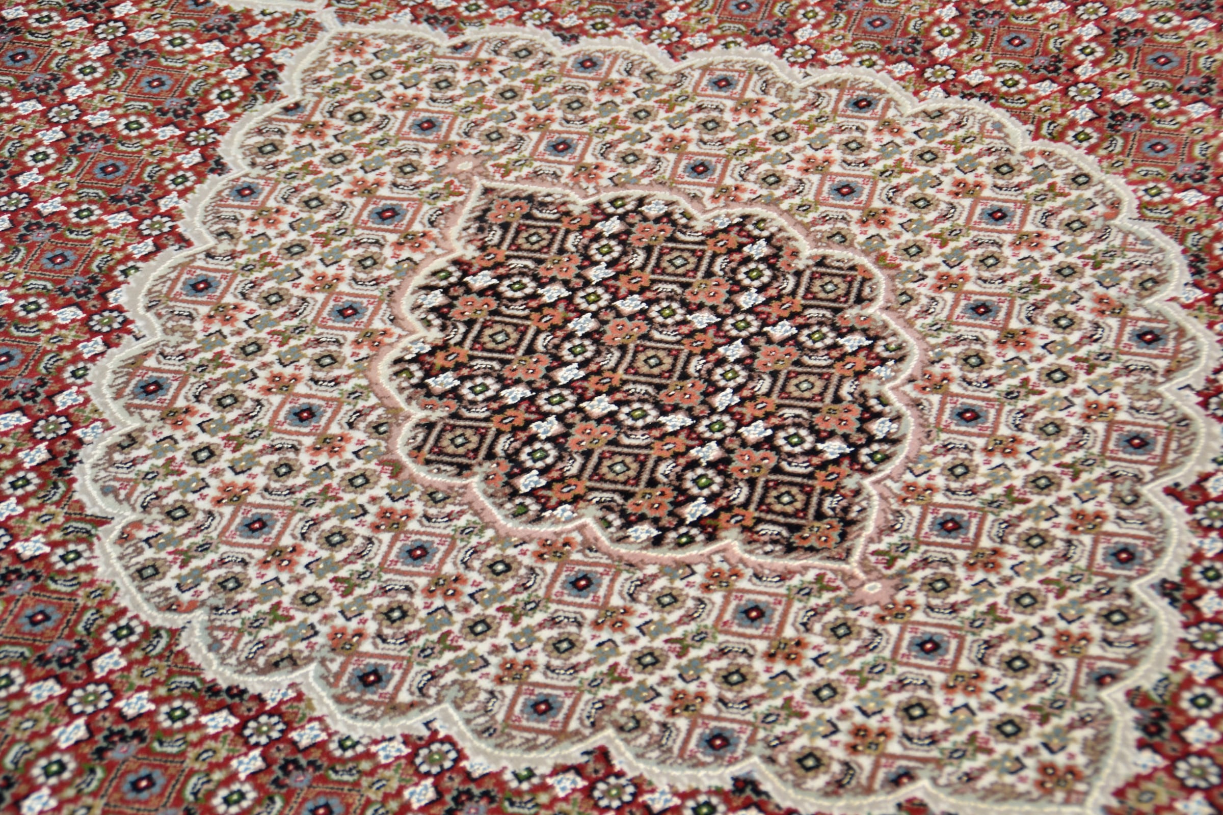 THEKO Orientteppich »Mahi Tabriz«, rechteckig, handgeknüpft, Material: 80%Wolle, 20% Seide, mit Fransen