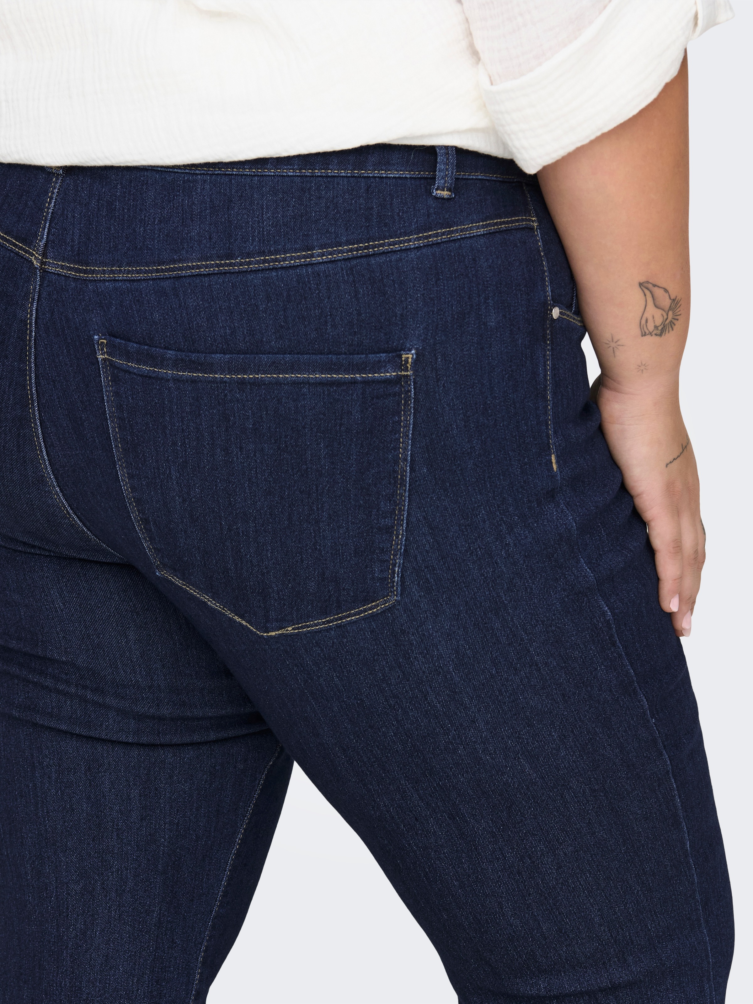 ONLY CARMAKOMA Bootcut-Jeans »CARTHUNDER LIFE MID PUSH UP FLARED DNM«