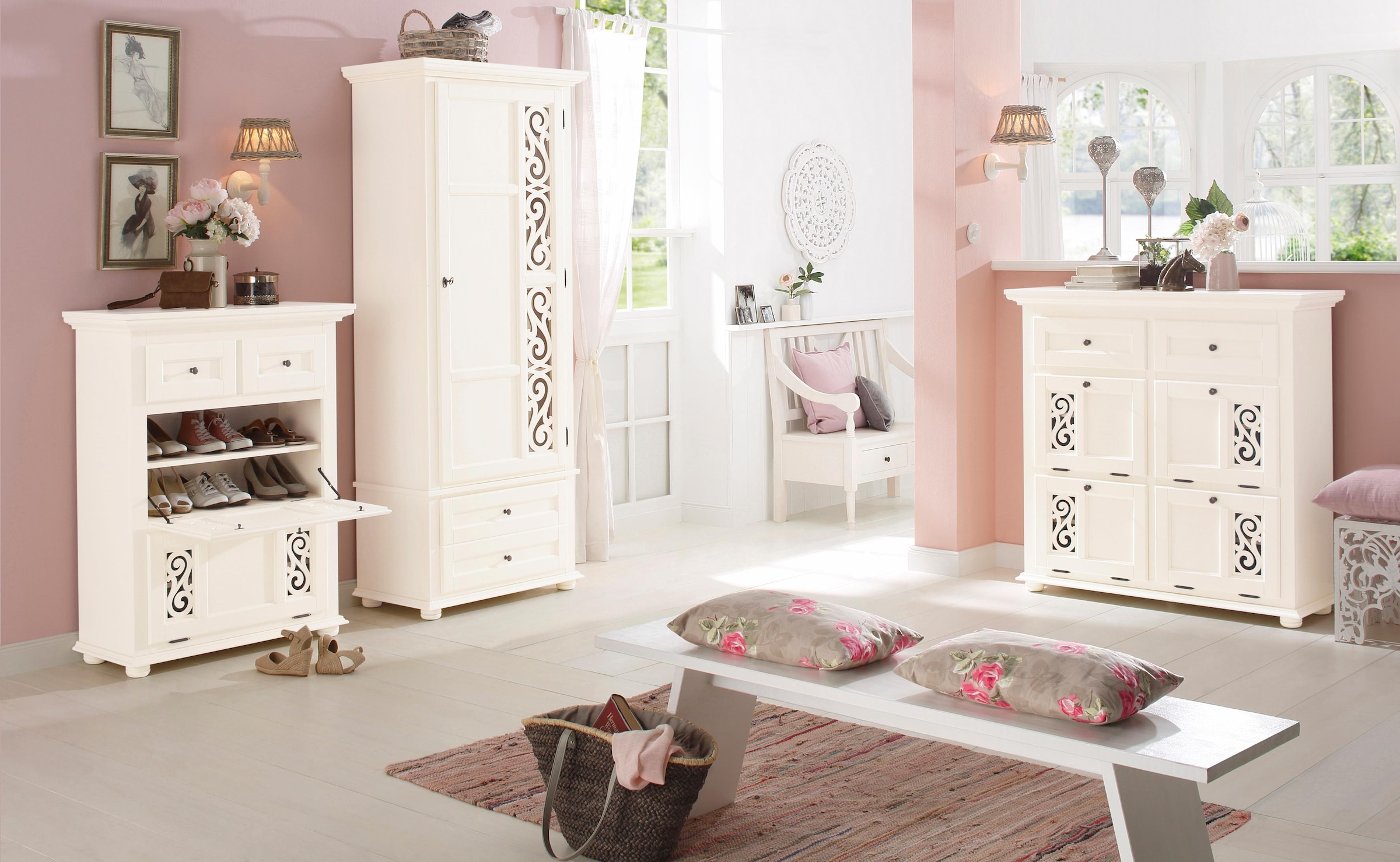 Home affaire Garderobenschrank »Arabeske«, mit schönem Verzierungsmuster  auf der Tür online shoppen | Jelmoli-Versand
