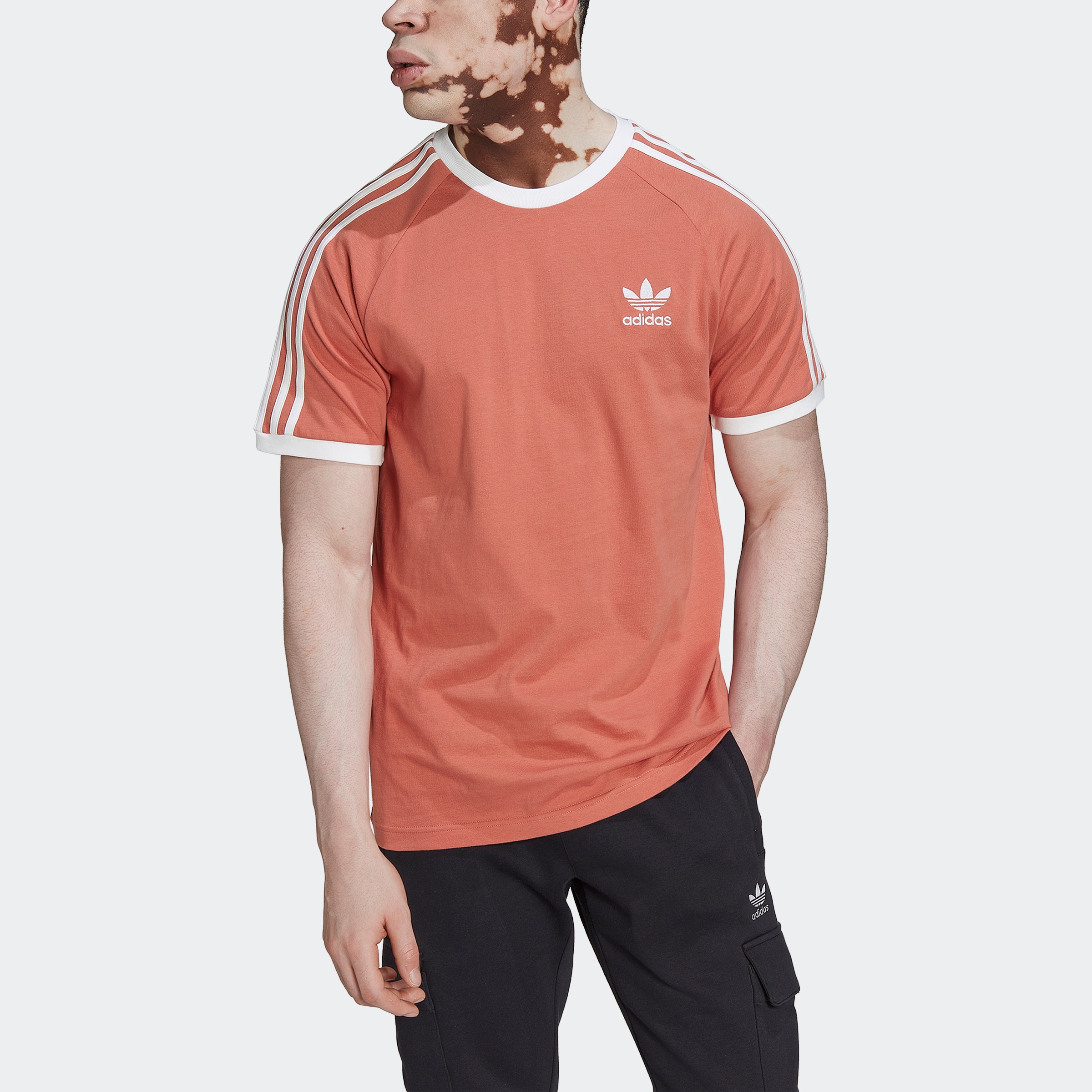 adidas Originals T-Shirt »ADICOLOR CLASSICS 3-STREIFEN« online bestellen |  Jelmoli-Versand
