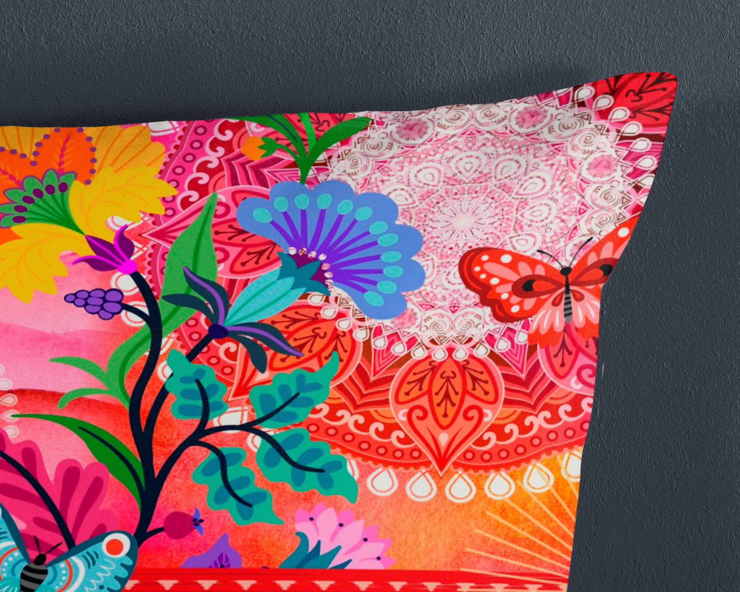 hip Wendebettwäsche »Giselah«, Mako-Satin, 135x200, Reissverschluss, Wendeoptik, Mandala, Bunt, Rosa