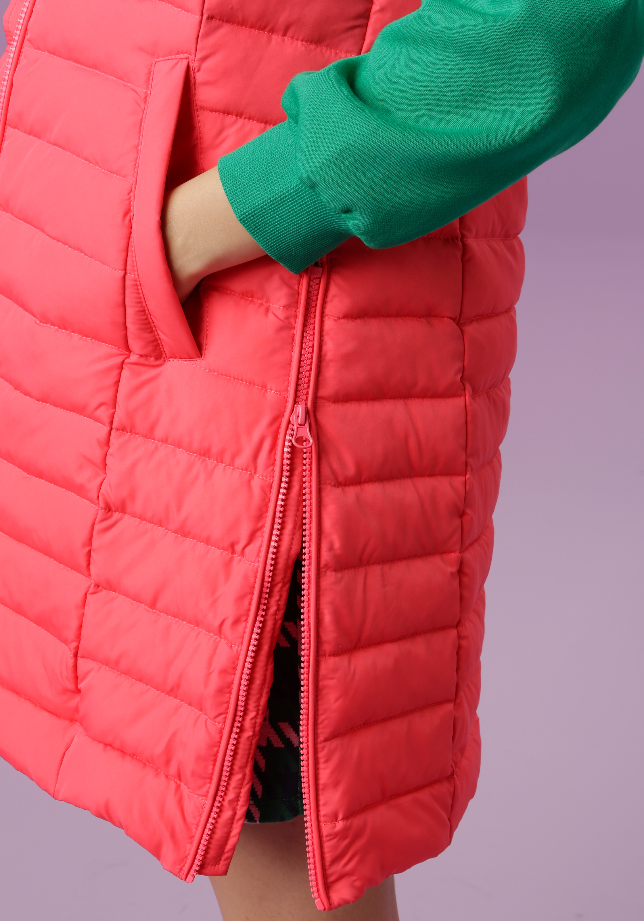 Aniston CASUAL Steppweste, mit verstellbarer Kapuze online shoppen |  Jelmoli-Versand