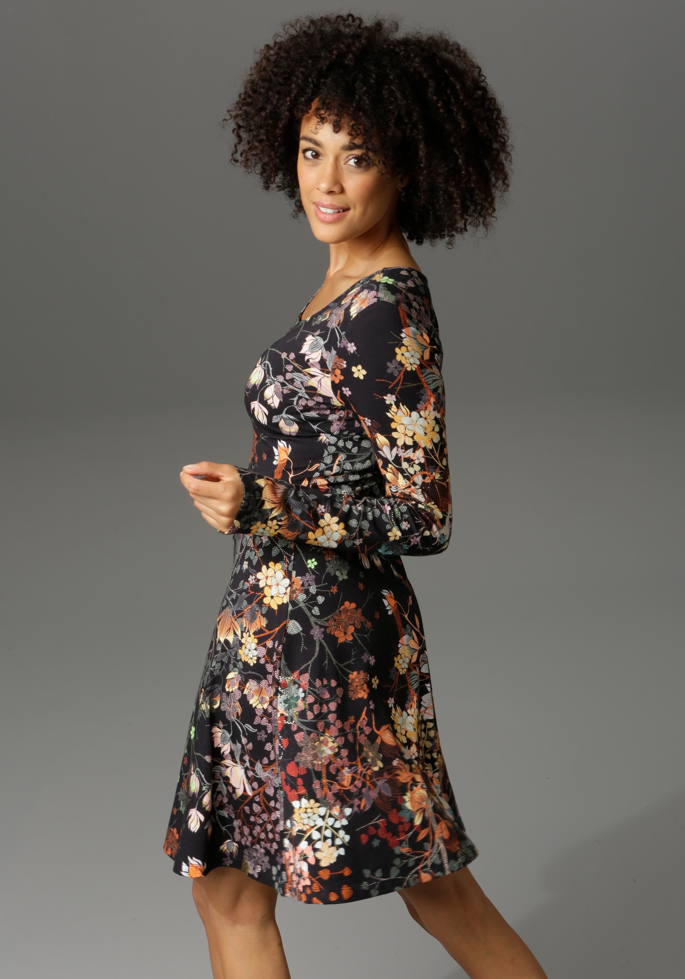 Aniston CASUAL Jerseykleid, mit Schwarz online oder in Schweiz Jelmoli-Versand bei uni kaufen Blumendruck