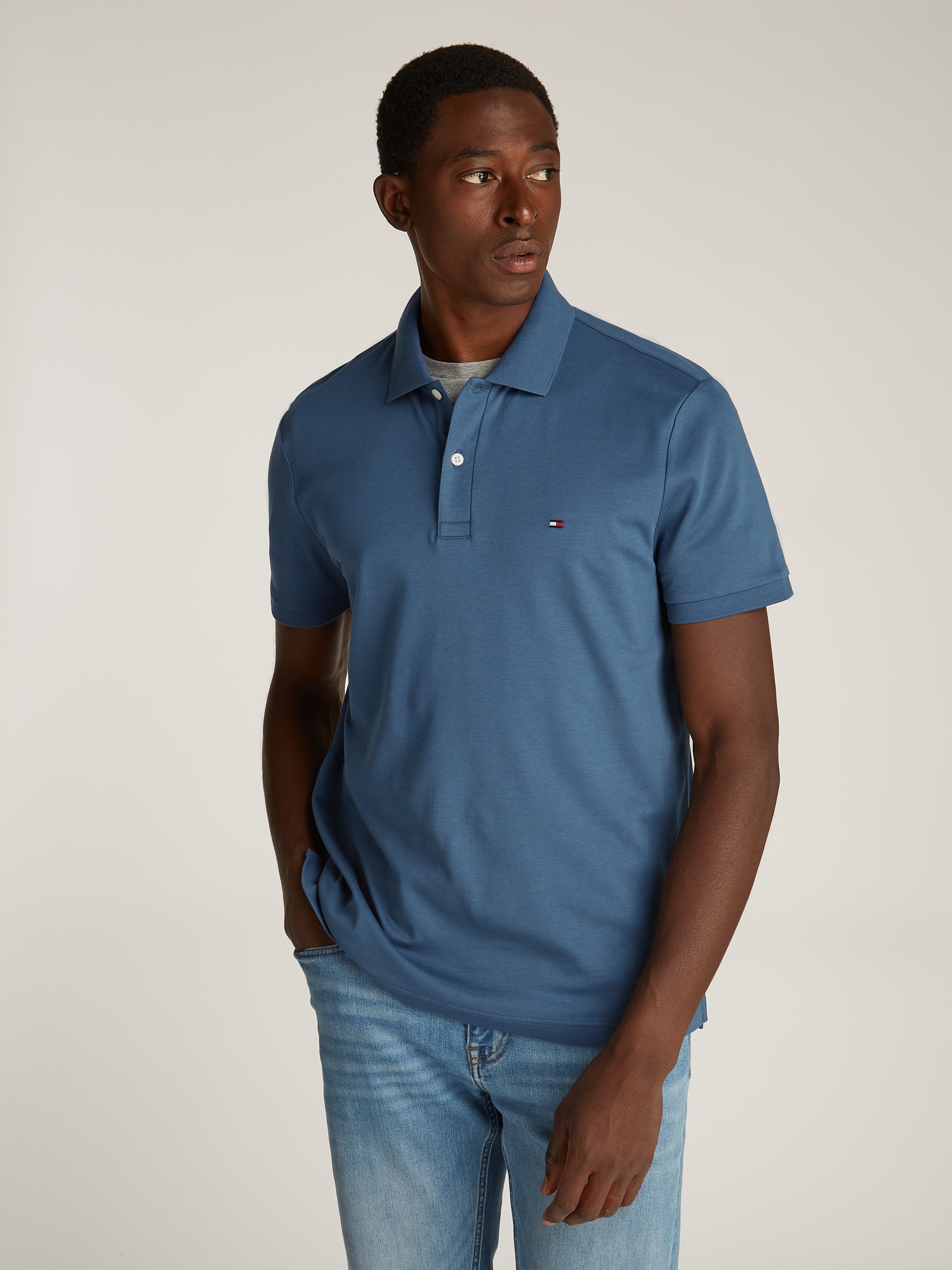 Tommy Hilfiger Poloshirt "LIQUID COTTON REGULAR SEASONAL" mit Logostickerei
