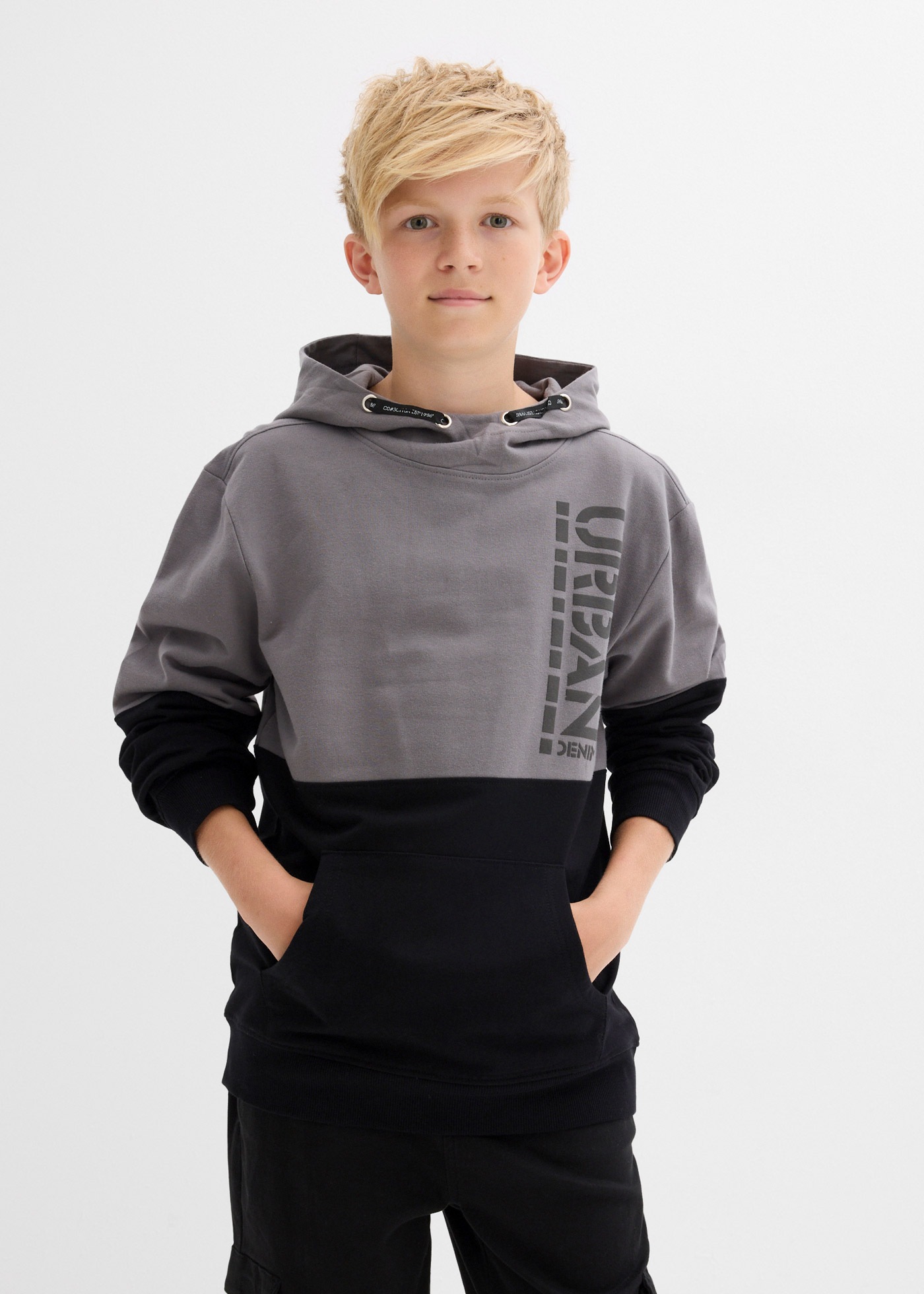 bonprix Kapuzensweatshirt »Hoodie aus reiner Baumwolle«, im Colorblocking-Stil und mit Print