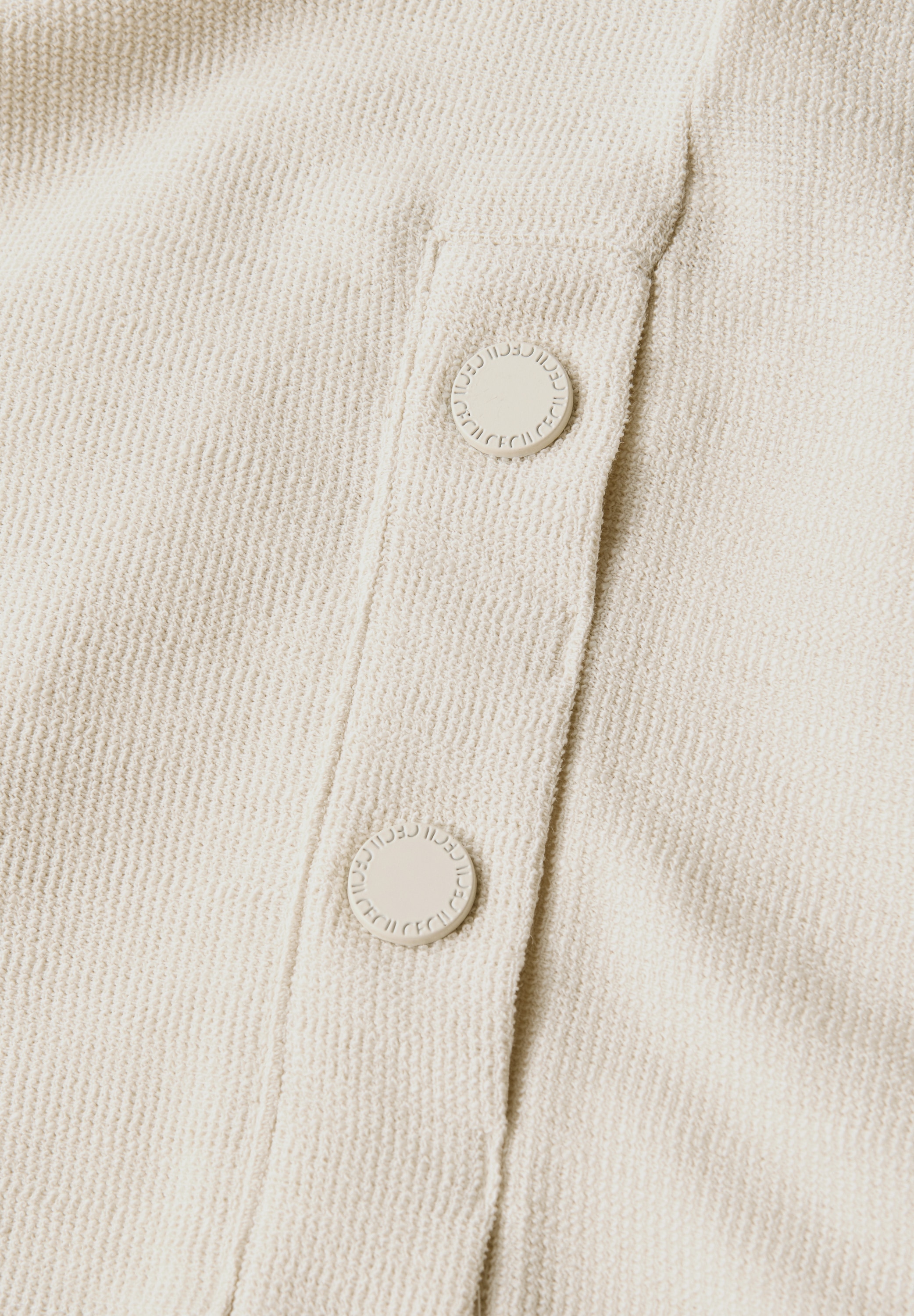 Cecil Rundhalsshirt, mit seitlichen Knopfdetails