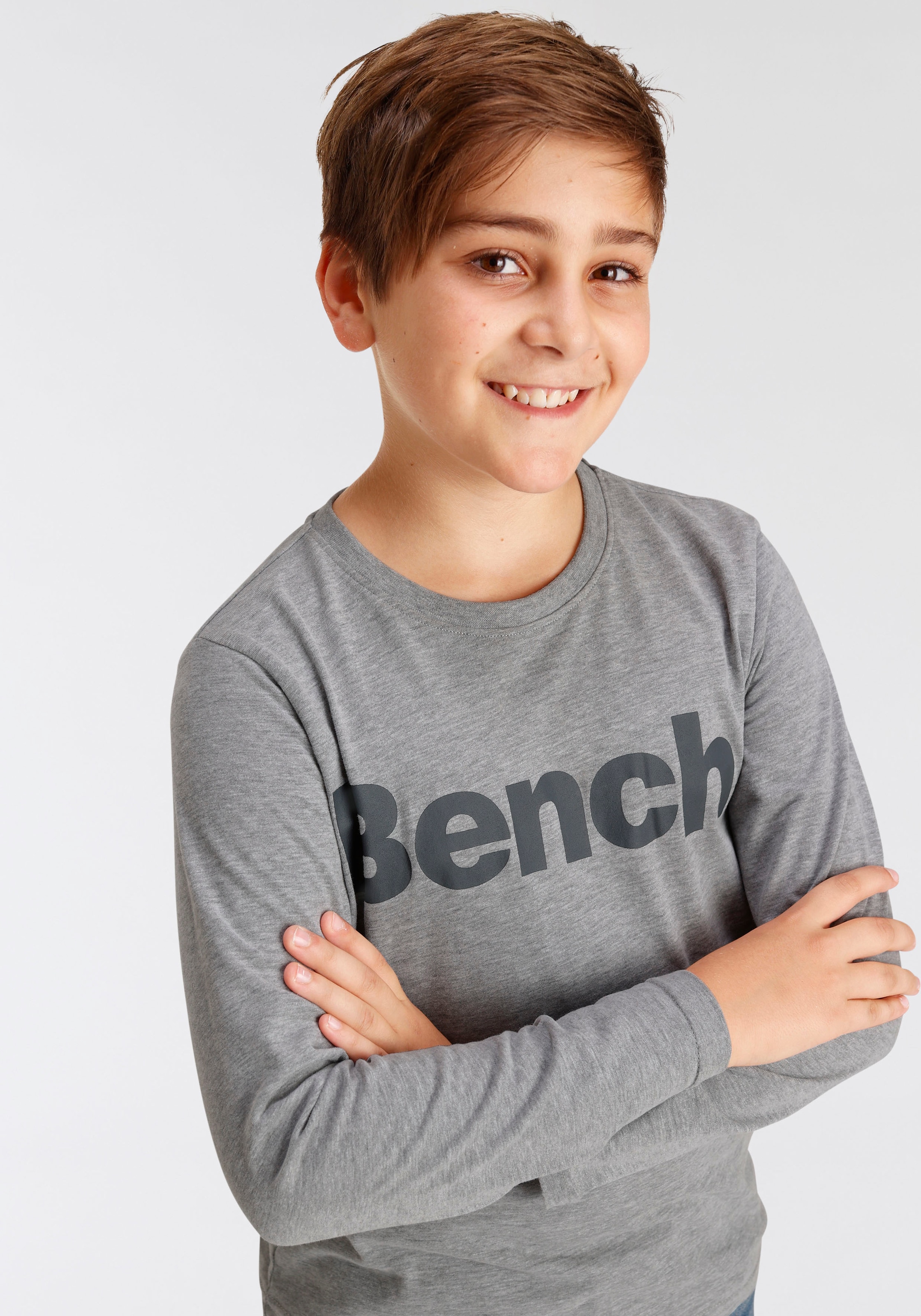 ✵ Bench. Langarmshirt »Basic«, entdecken mit | online Logo-Druck Jelmoli-Versand
